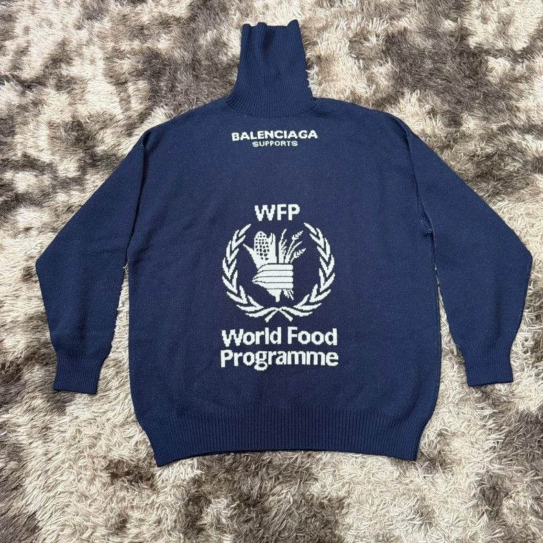 Balenciaga Balenciaga WFP Collaboration Turtleneck Sweater Size US L / EU 52-54 / 3 - 1 Thumbnail