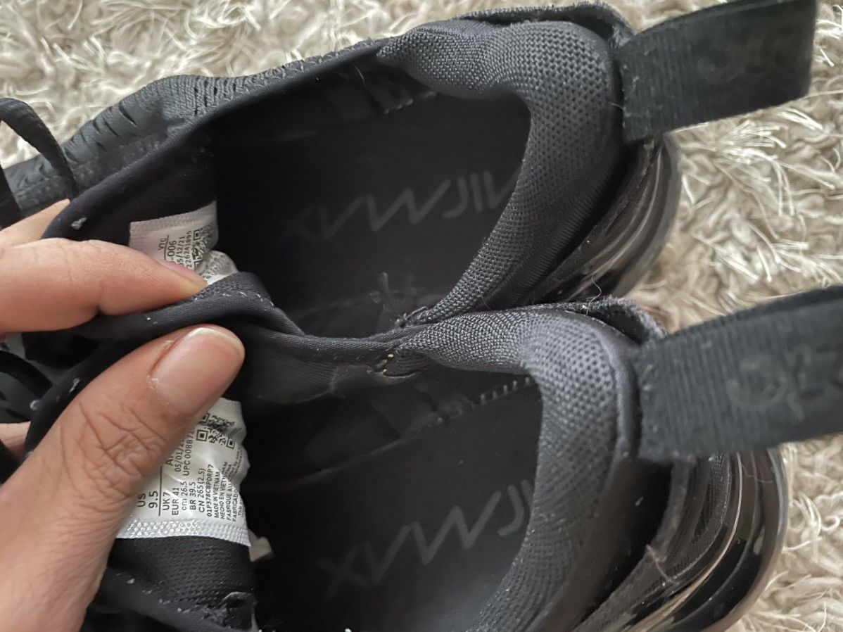 Nike Nike Wmns Air Max 270 Triple Black Size US 9.5 / IT 39.5 - 10 Thumbnail