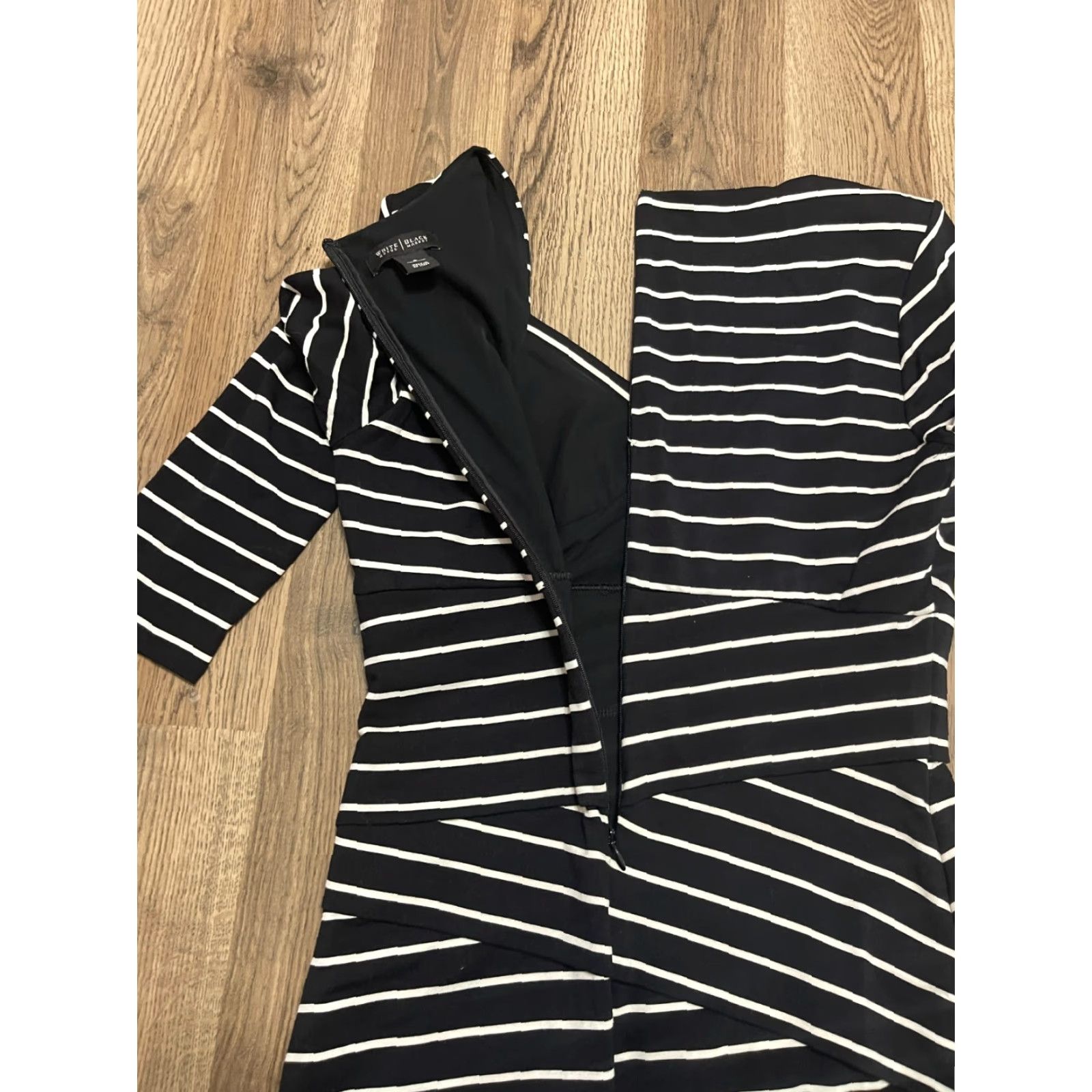White House Black Market White House Black Market Dress Women's Size 8 Black Striped V-Neck Size M / US 6-8 / IT 42-44 - 3 Thumbnail