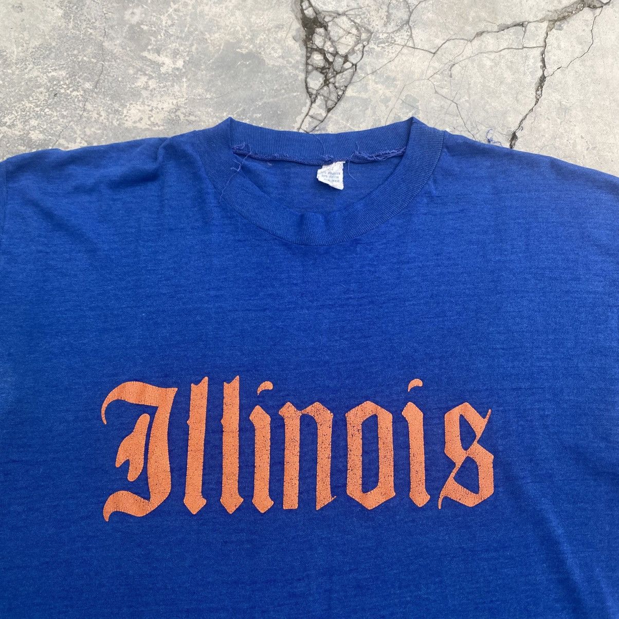 Vintage 1980s Distressed ILLINOIS Paperthin tee Size US L / EU 52-54 / 3 - 2 Thumbnail