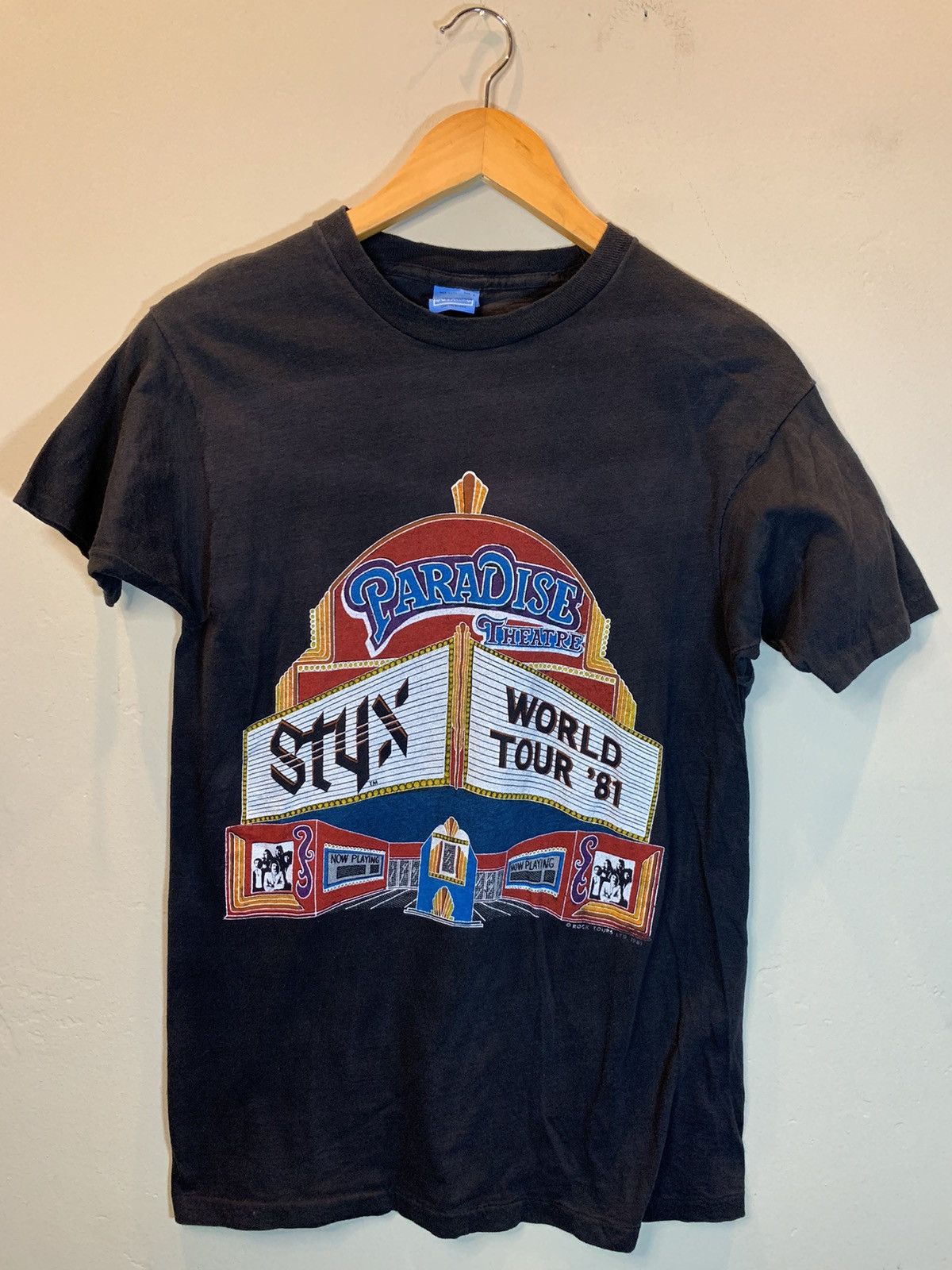 Band Tees × Vintage *RARE* Vintage Styx World Tour 1981 Paradise Theatre T-Shirt Size US L / EU 52-54 / 3 - 1 Thumbnail