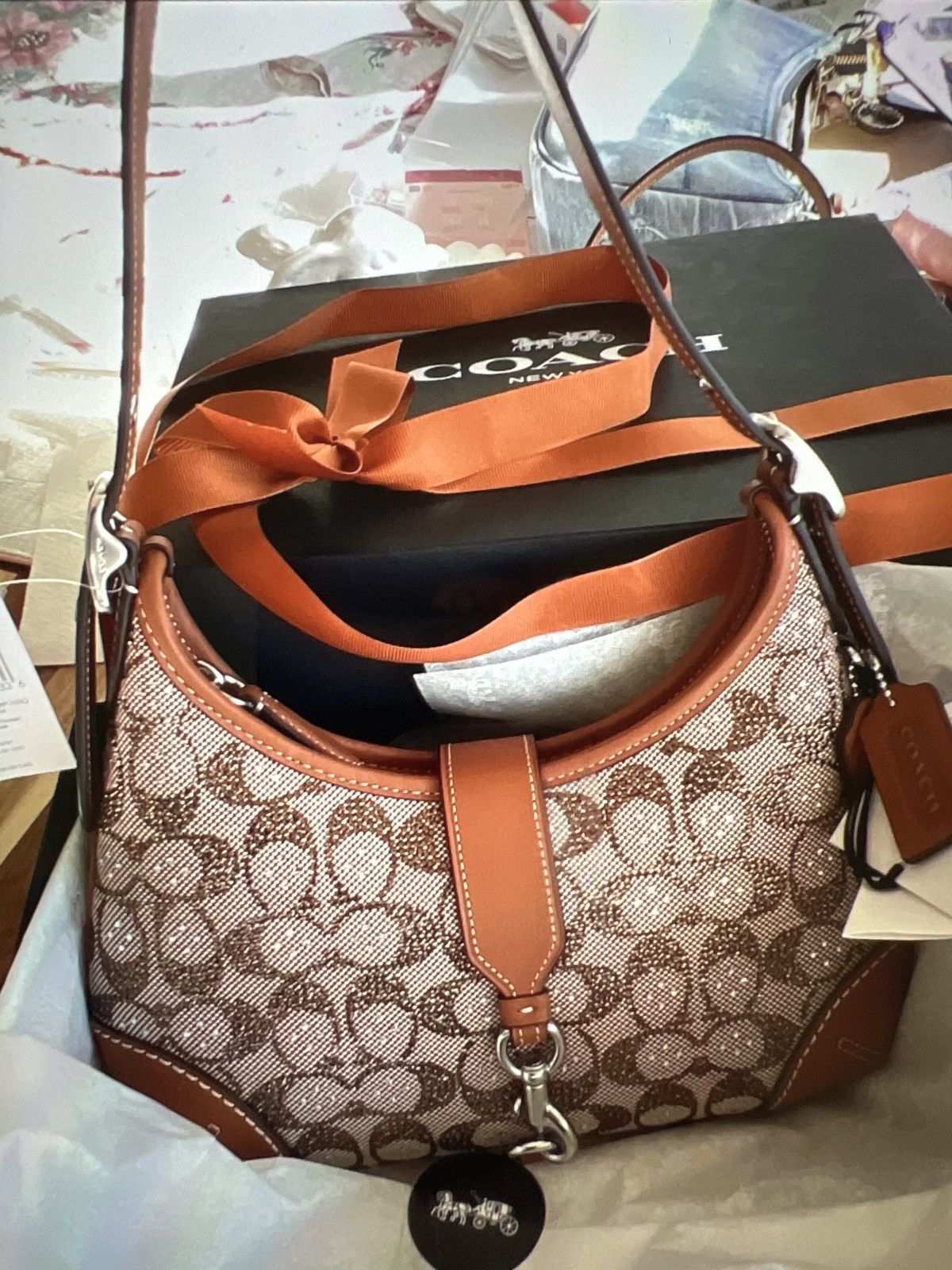 Coach Coach crystal hobo bag nee with tags 5 star seller Size ONE SIZE - 4 Thumbnail