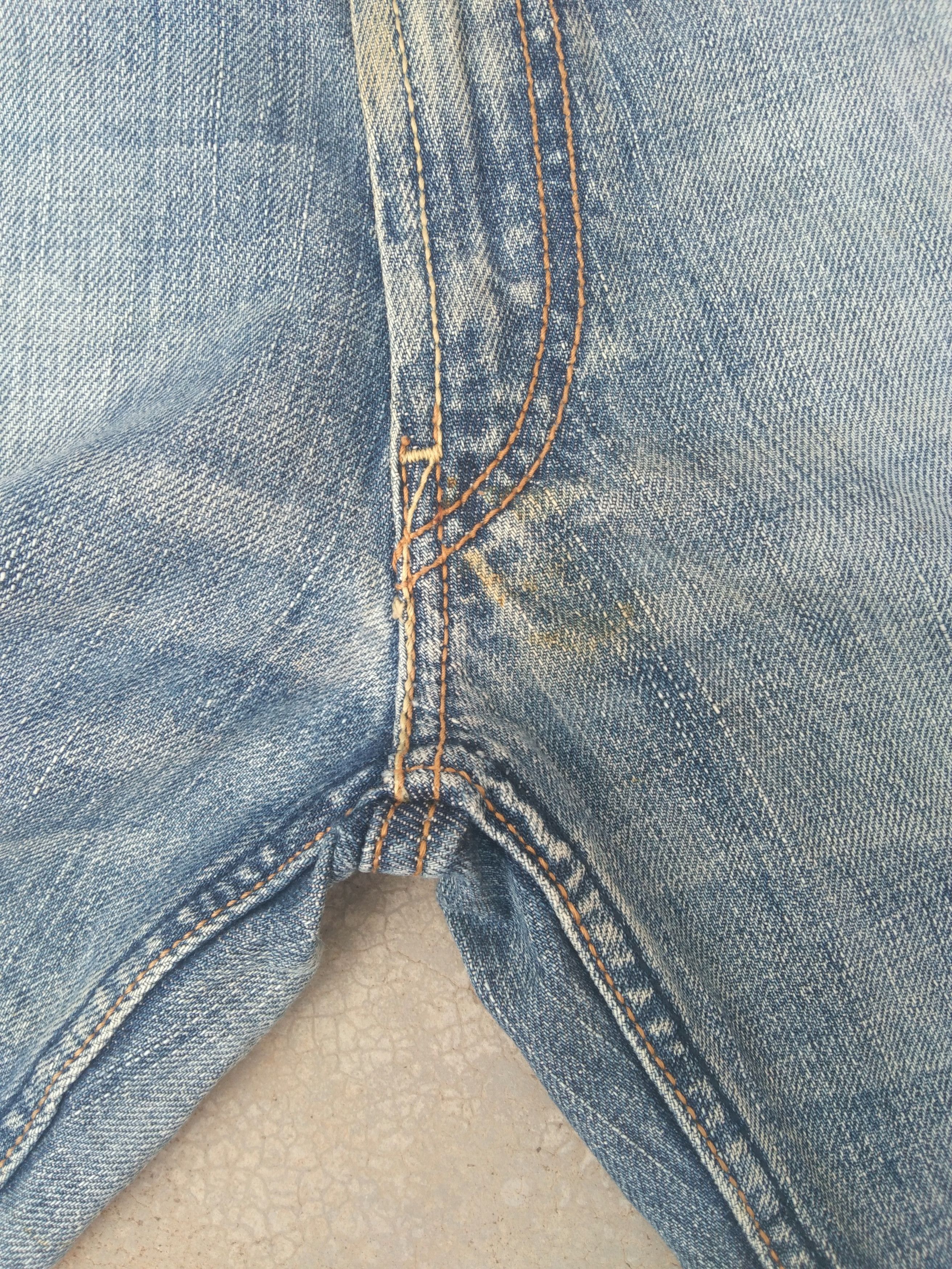Levi's Vintage Levi's 517 Boot Cut Distressed Flared Jeans 33x30 Size US 33 - 8 Thumbnail