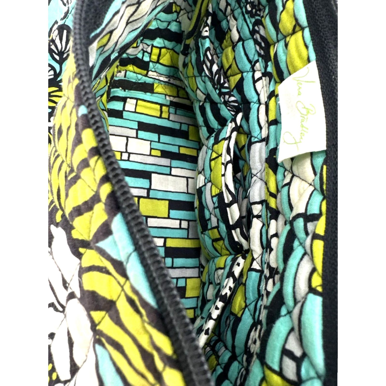 Vera Bradley Vera Bradley Crossbody Island Blooms Hipster Spring 2012 Women Multicolor Floral Zip Adjustable Strap Size ONE SIZE - 5 Thumbnail