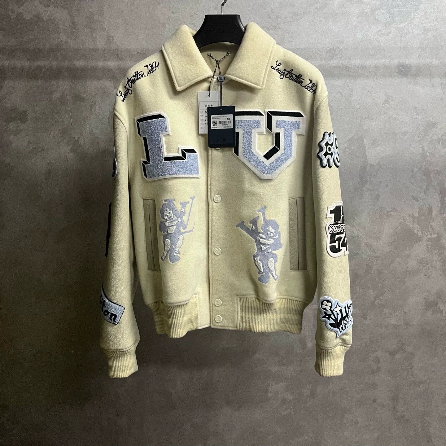 Louis Vuitton Louis Vuitton White Color Block Cartoon Leather Jacket Size US M / EU 48-50 / 2 - 1 Thumbnail