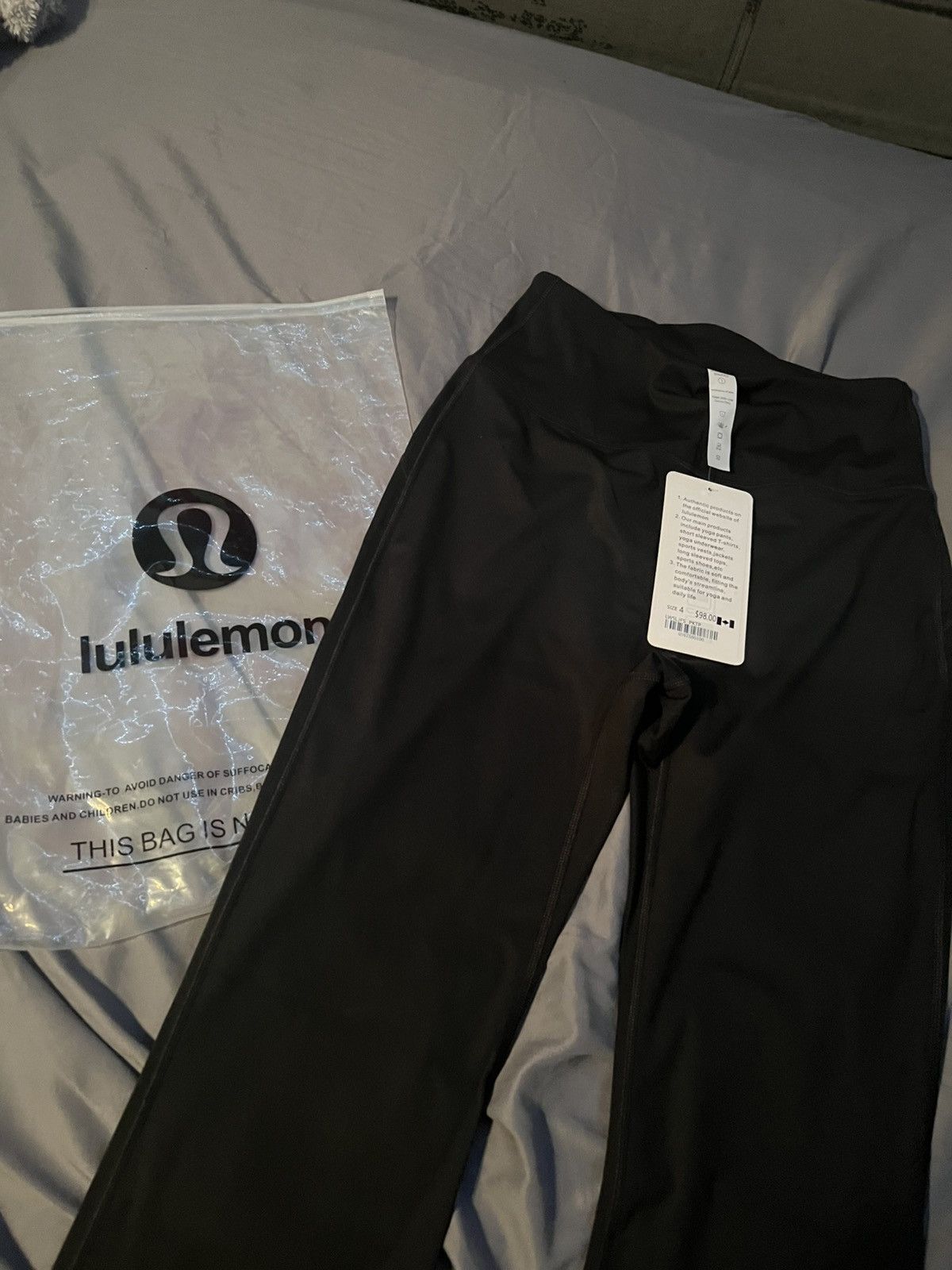 Lululemon Lululemon Size 4 Flared Leggings Size 27" / US 4 / IT 40 - 4 Thumbnail