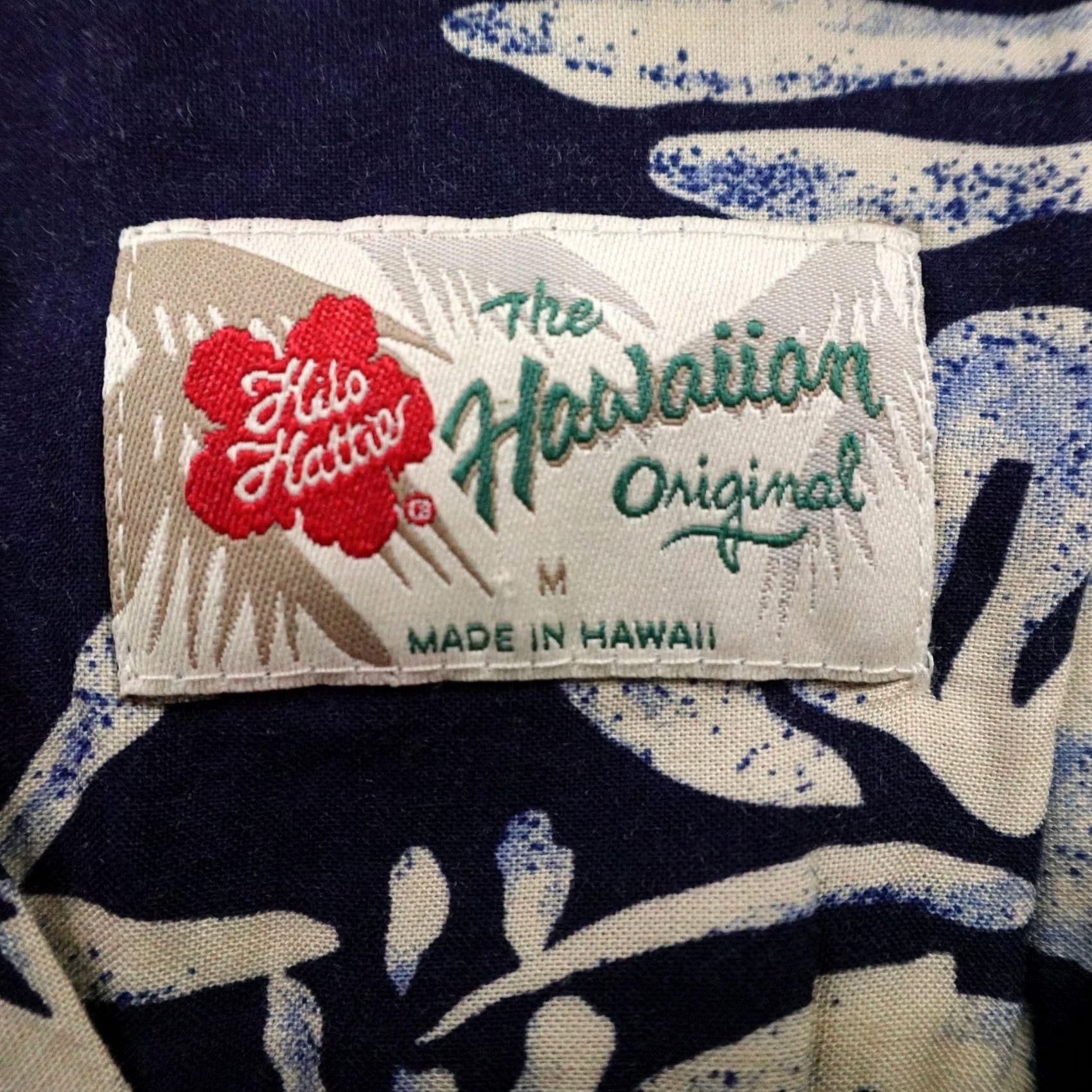 Hilo Hattie VINTAGE Hilo Hattie Shirt Mens Medium Blue Hawaiian Aloha Rayon Floral Camp Button Up Size US M / EU 48-50 / 2 - 7 Thumbnail