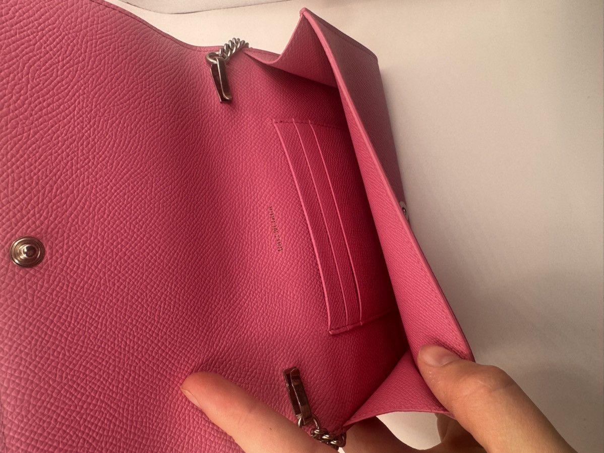 Balenciaga Balenciaga Bubble Gum Pink Ville Chain Phone Wallet Size ONE SIZE - 7 Thumbnail