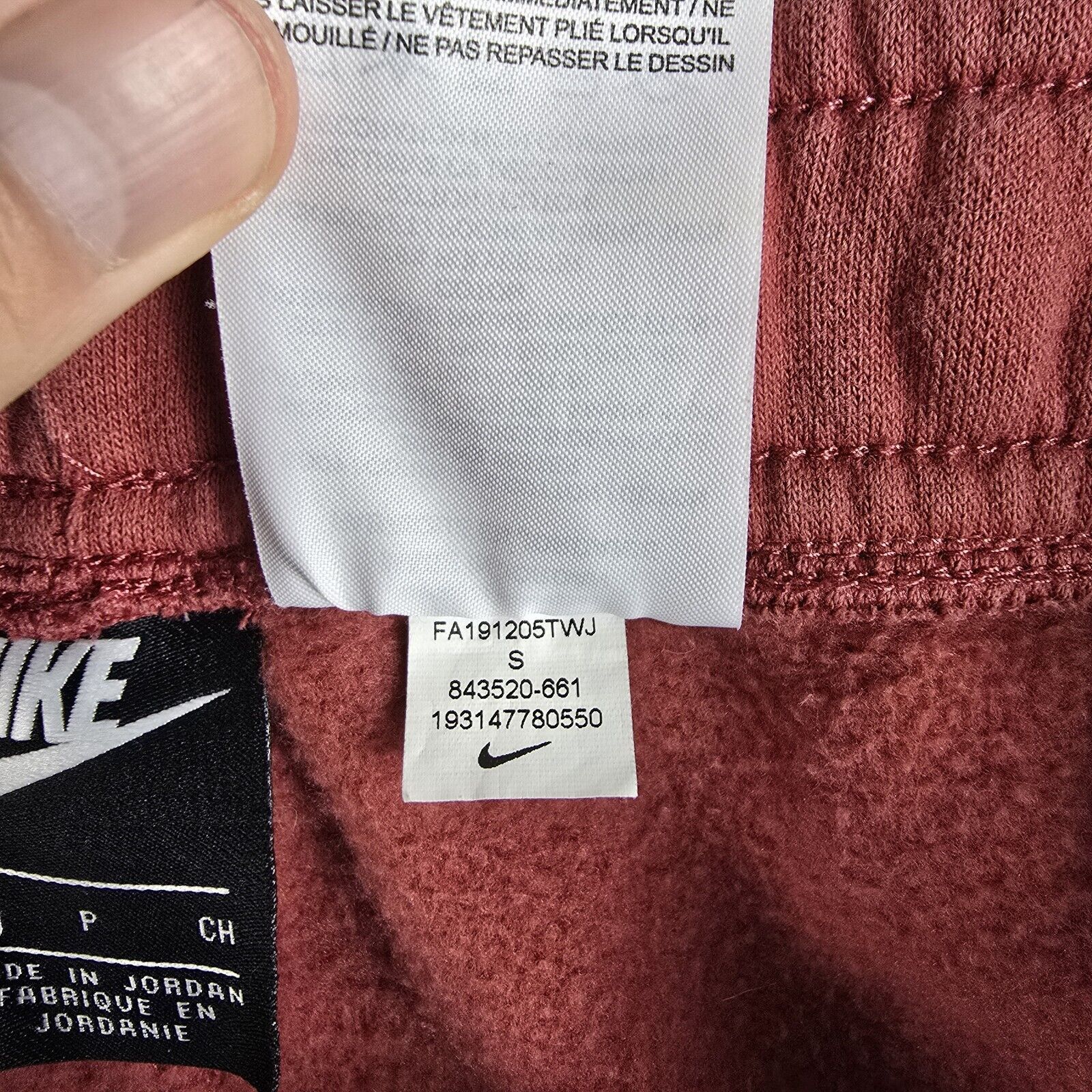 Nike Nike Sportswear Club Fleece Shorts Men Small Red Swoosh Size US 30 / EU 46 - 5 Thumbnail