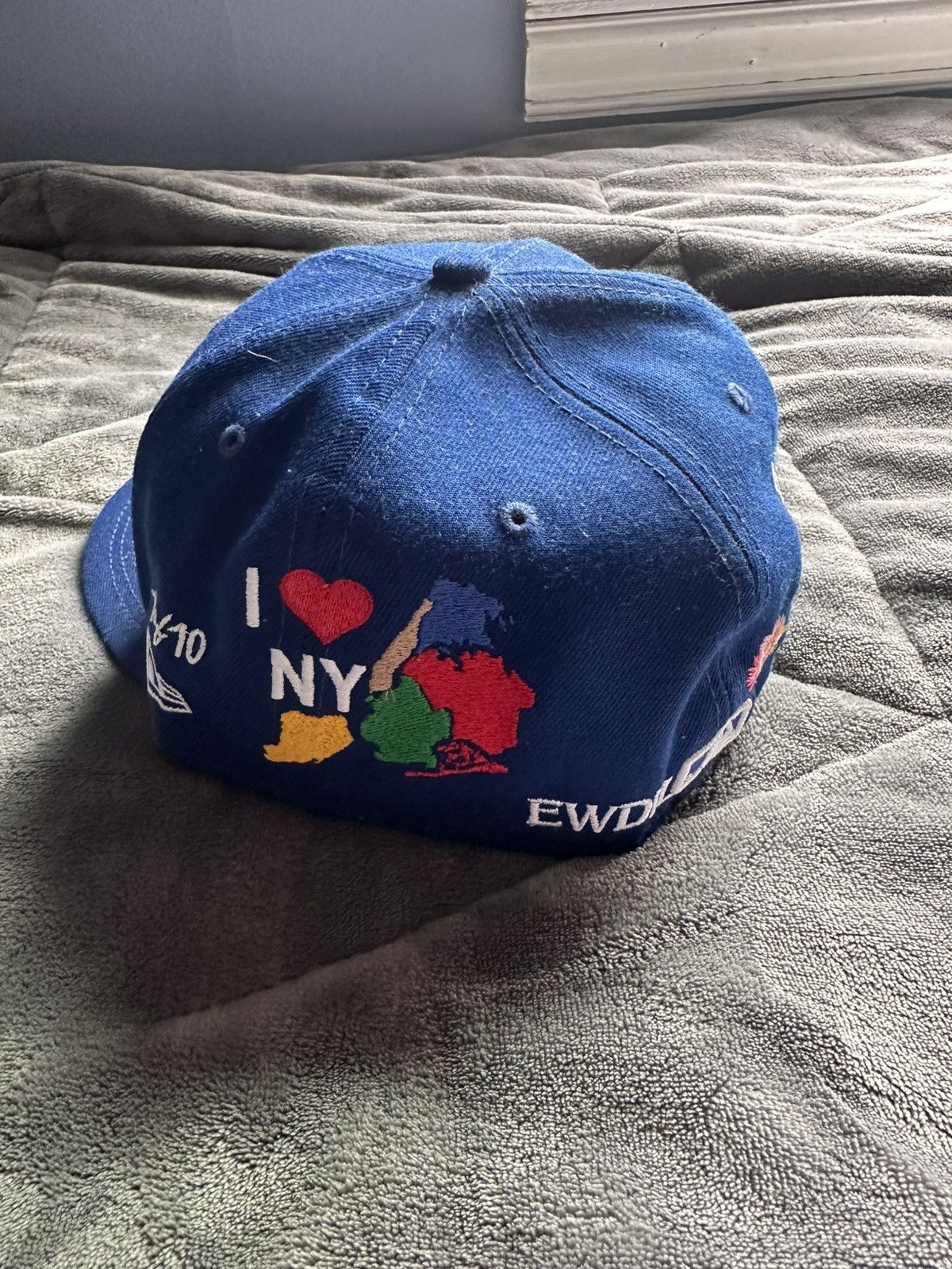 New Era New York Yankees Fitted hat EWDIL size 7 1/4 Size ONE SIZE - 3 Thumbnail