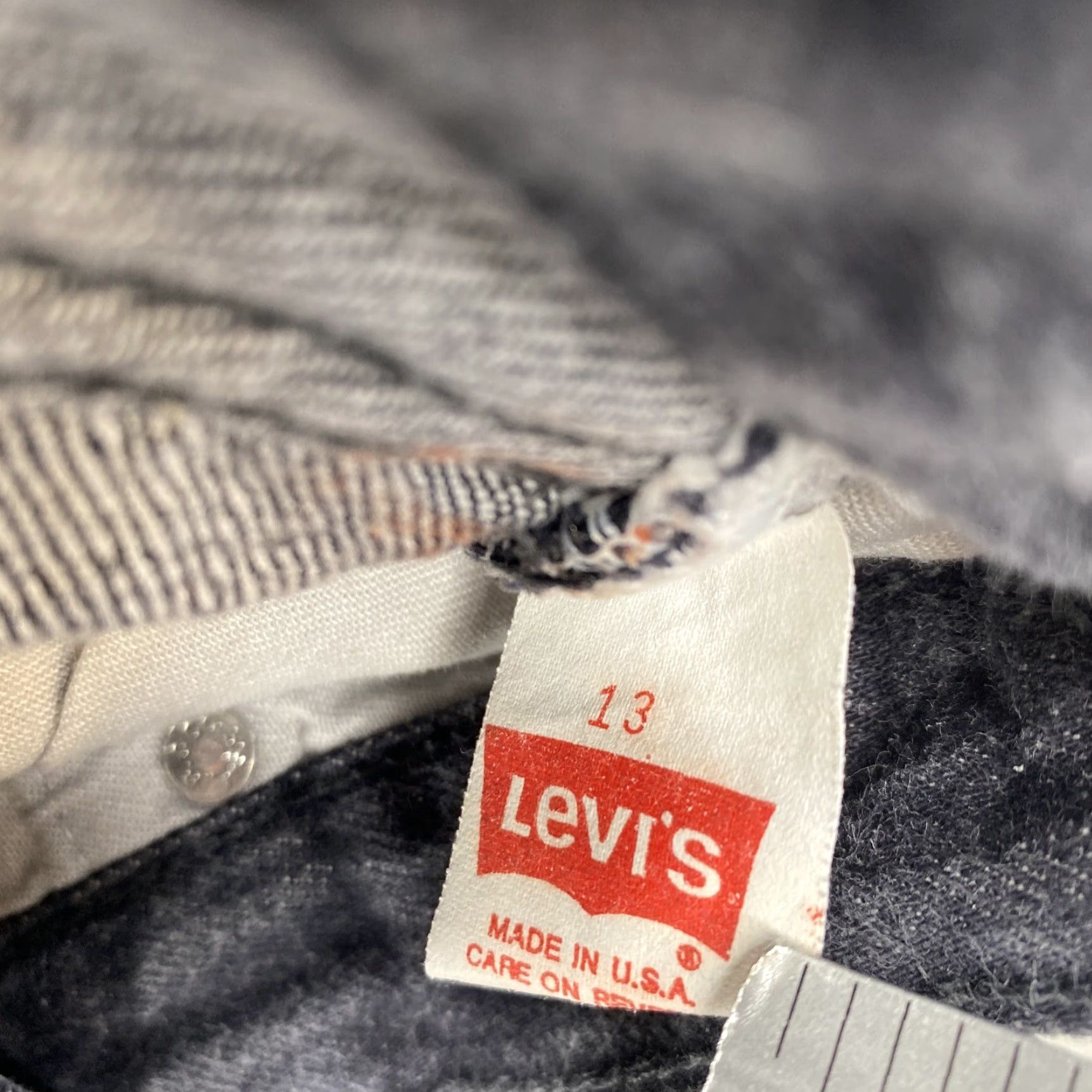 Levi's Vintage Levi’s Women’s USA Made Button Fly Black Denim Jeans Size 13 Jeans Womens USA Made Button Fly Black Denim Levi’s 13 Size 34" / US 12 / IT 48 - 5 Thumbnail