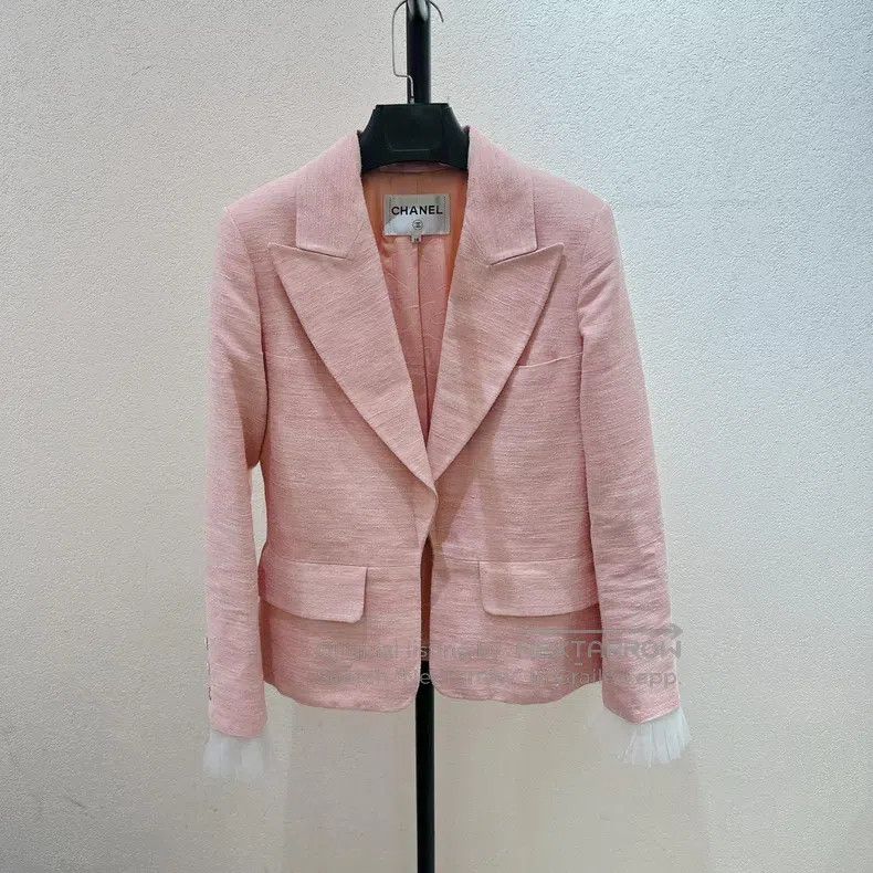Chanel Chanel Lace sleeve suit jacket Size XS / US 0-2 / IT 36-38 - 1 Thumbnail