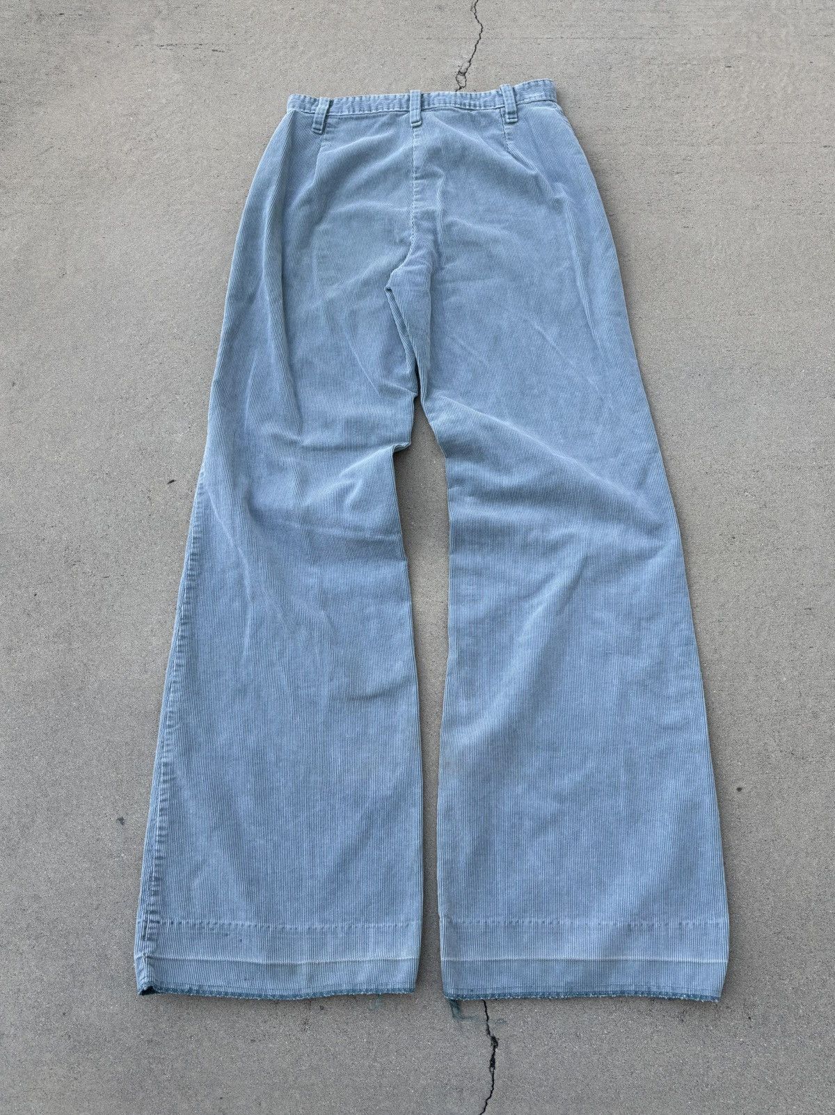 Vintage 1970s Faded Green Corduroy Flare Pant Size 27" / US 4 / IT 40 - 2 Thumbnail