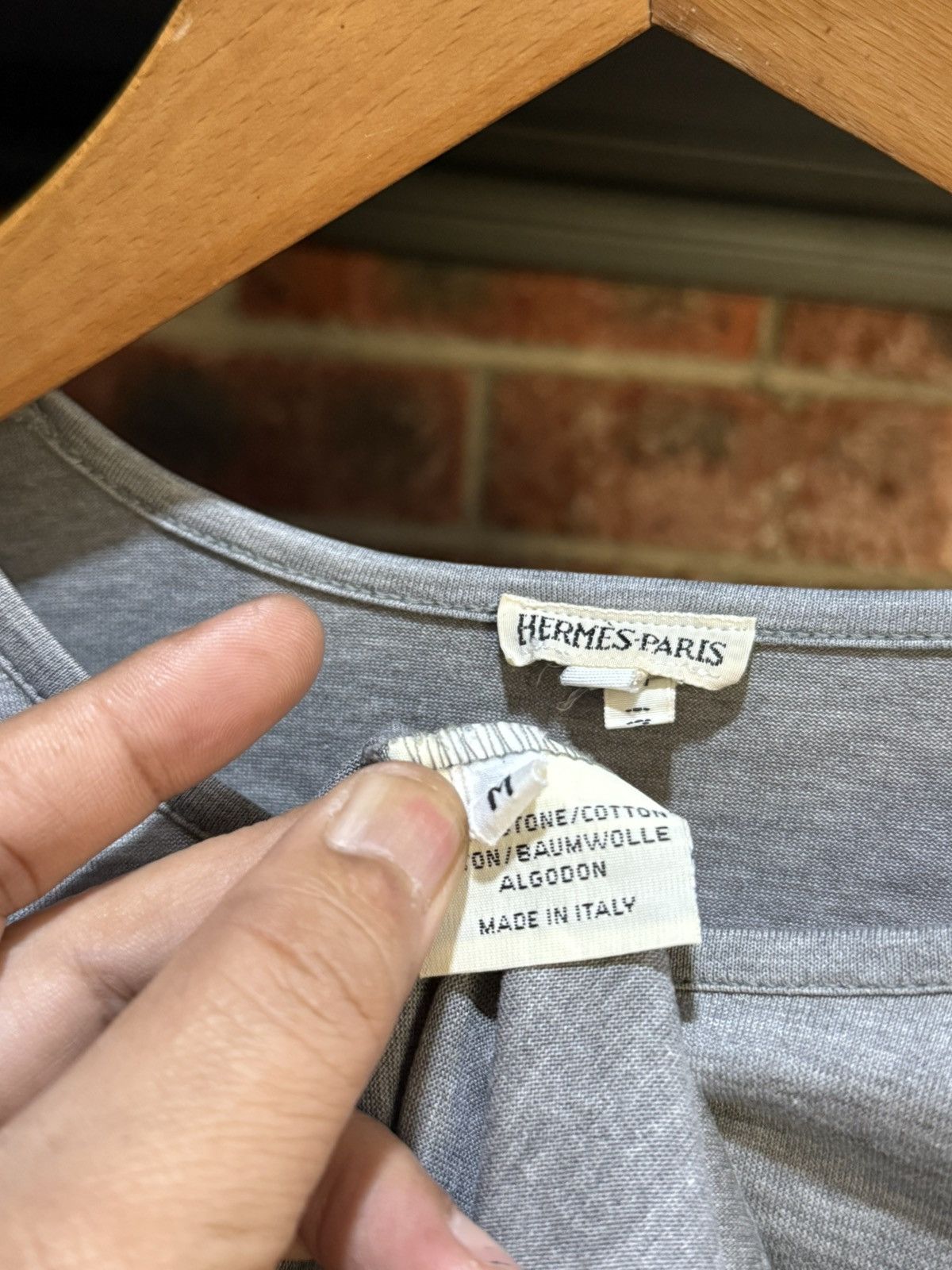 Hermes Vintage Hermes Paris Embroidery Logo Plain Italy Tee Size US M / EU 48-50 / 2 - 5 Thumbnail
