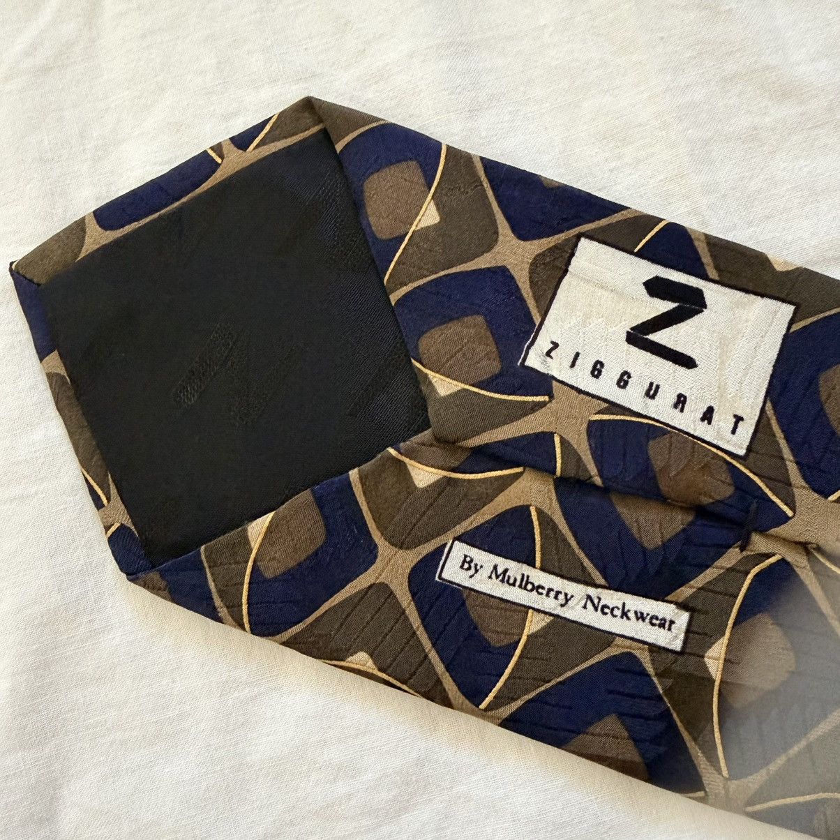 Other Designer Silk Tie Bundle – Mulberry Ziggurat & William Hardy Size ONE SIZE - 12 Thumbnail