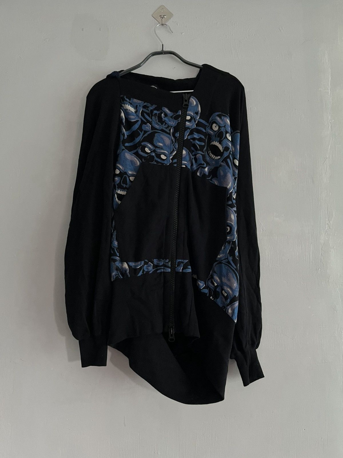 Bernhard Willhelm RARE AW10 Bernhard Willhelm Skull pile Asymmetrical Hoodie Size S / US 4 / IT 40 - 1 Thumbnail