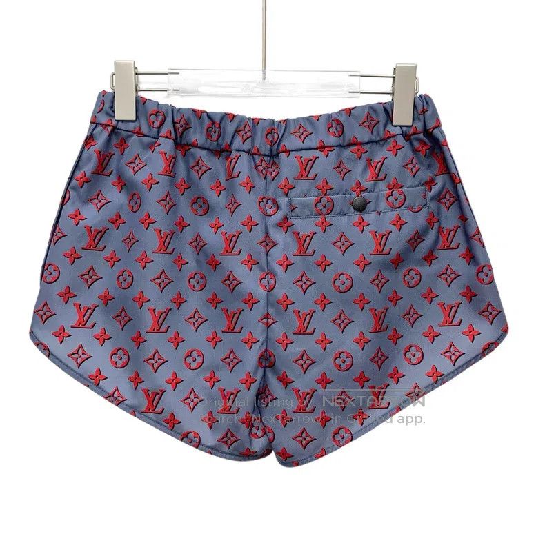 Louis Vuitton Louis Vuitton 23 color-block logo full print shorts Size US 36 / EU 52 - 2 Thumbnail