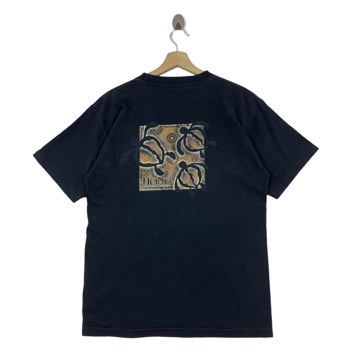 Vintage Vintage HAWAIIAN LAGENDS backhit printed art tee Size US M / EU 48-50 / 2 - 1 Thumbnail
