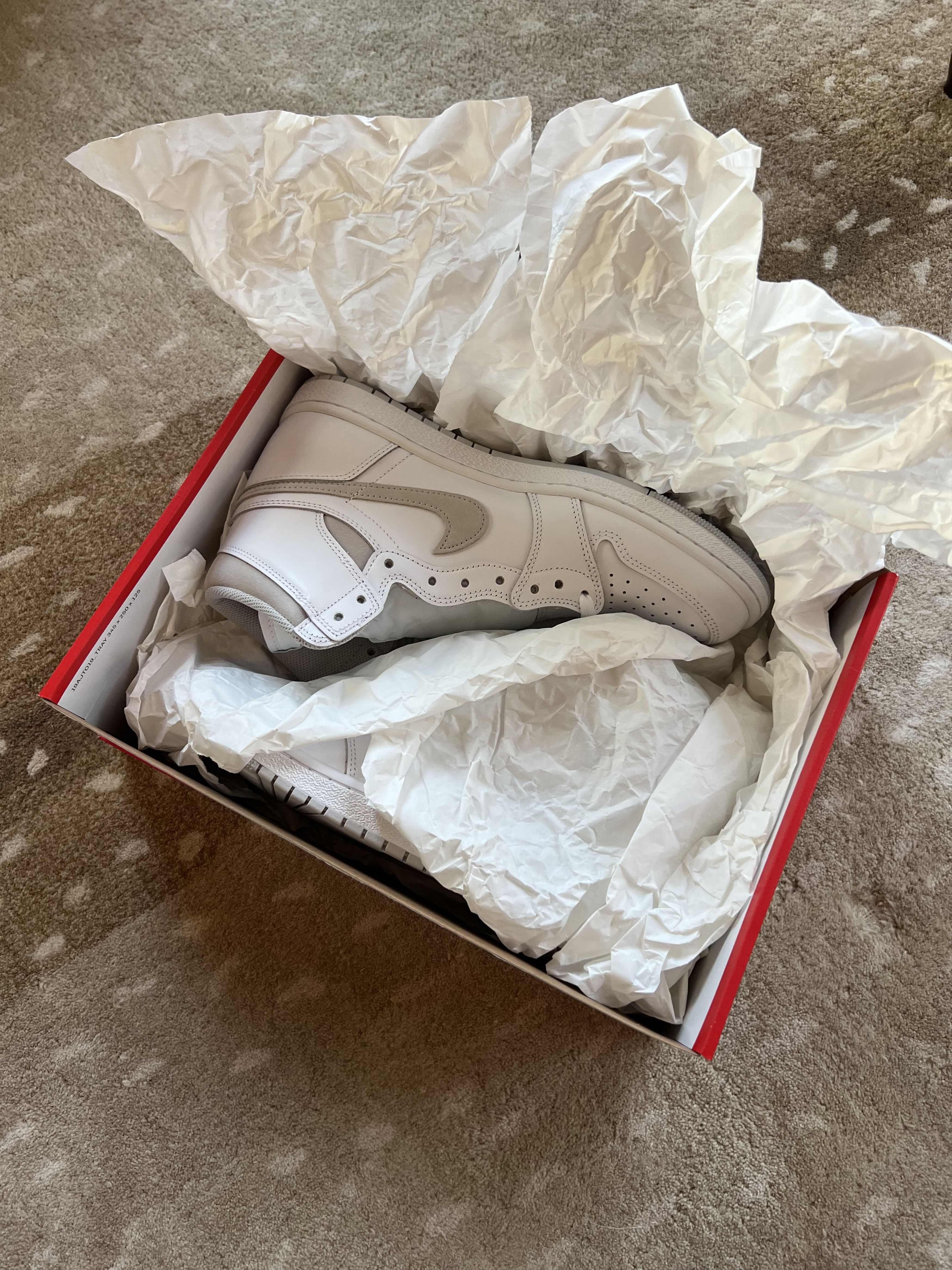 Jordan Brand Air Jordan 1 Retro High ‘85 OG ‘Neutral Grey’ Size US 10.5 / EU 43-44 - 6 Thumbnail