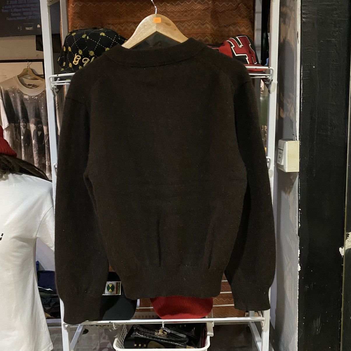CABANE de ZUCCa vintage sample cabane de zucca wool V-neck pullover sweater Size US S / EU 44-46 / 1 - 2 Thumbnail