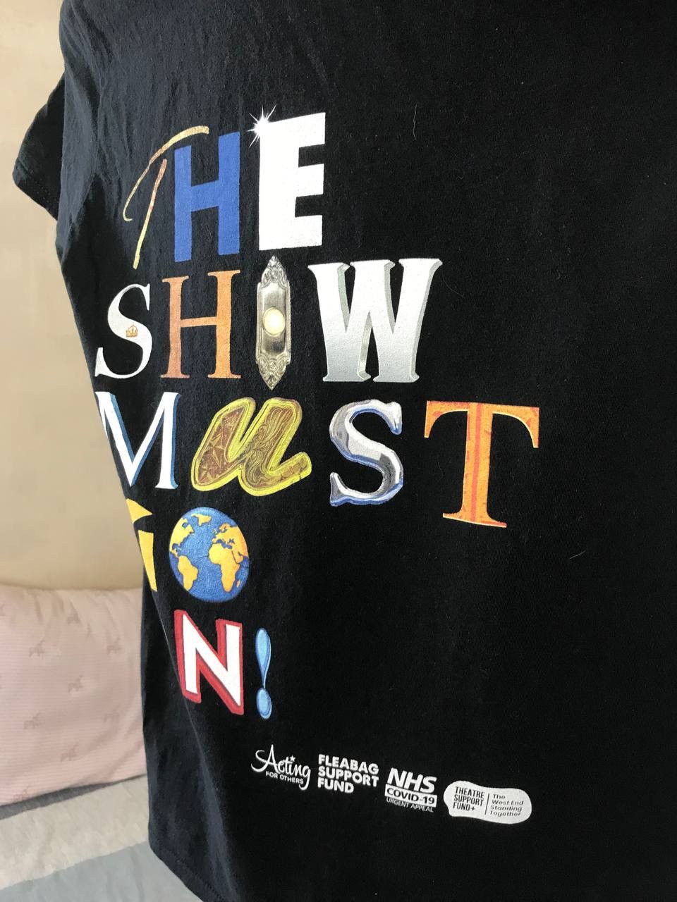 Band Tees 🔥 The Show Must Go On Vintage Band Rock T Shirt Streetwear Size US S / EU 44-46 / 1 - 4 Thumbnail