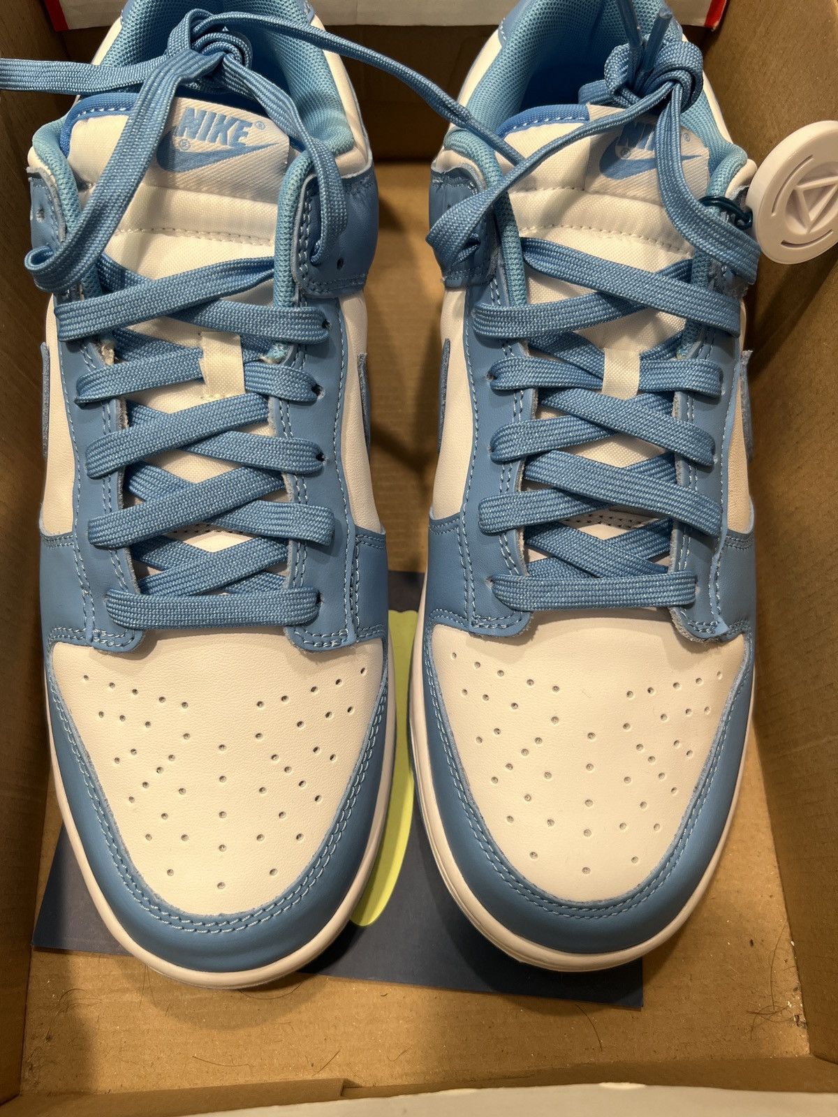 Nike Nike Dunk Low UNC Size US 10.5 / EU 43-44 - 14 Thumbnail