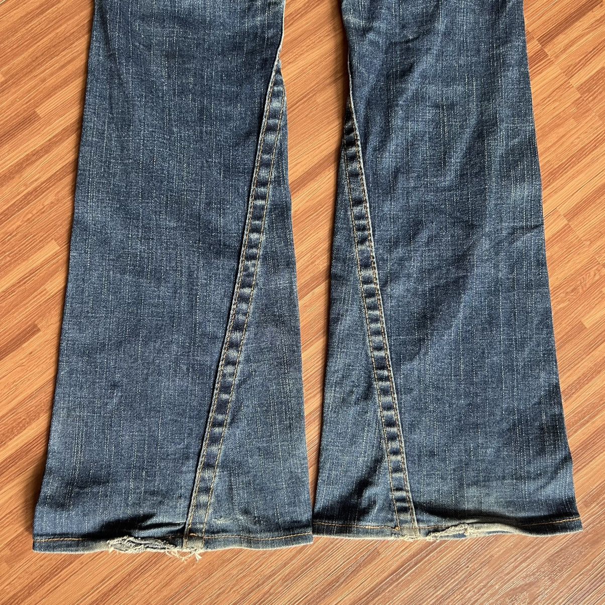 True Religion “VINTAGE” TRUE RELIGION FLARE JEANS Size 29" - 9 Thumbnail