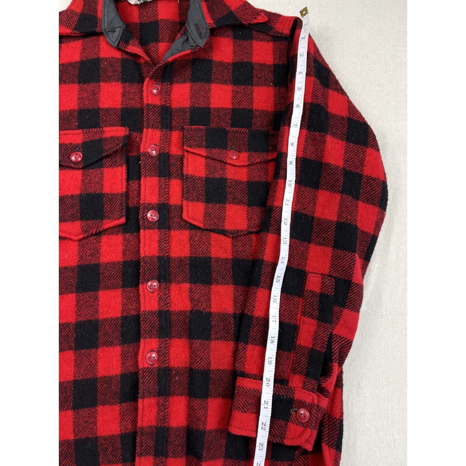 Vintage VINTAGE Woolrich Wool Jacket Shirt Red Buffalo Plaid Sz S Mens Checker Lumberjack Size US S / EU 44-46 / 1 - 7 Thumbnail