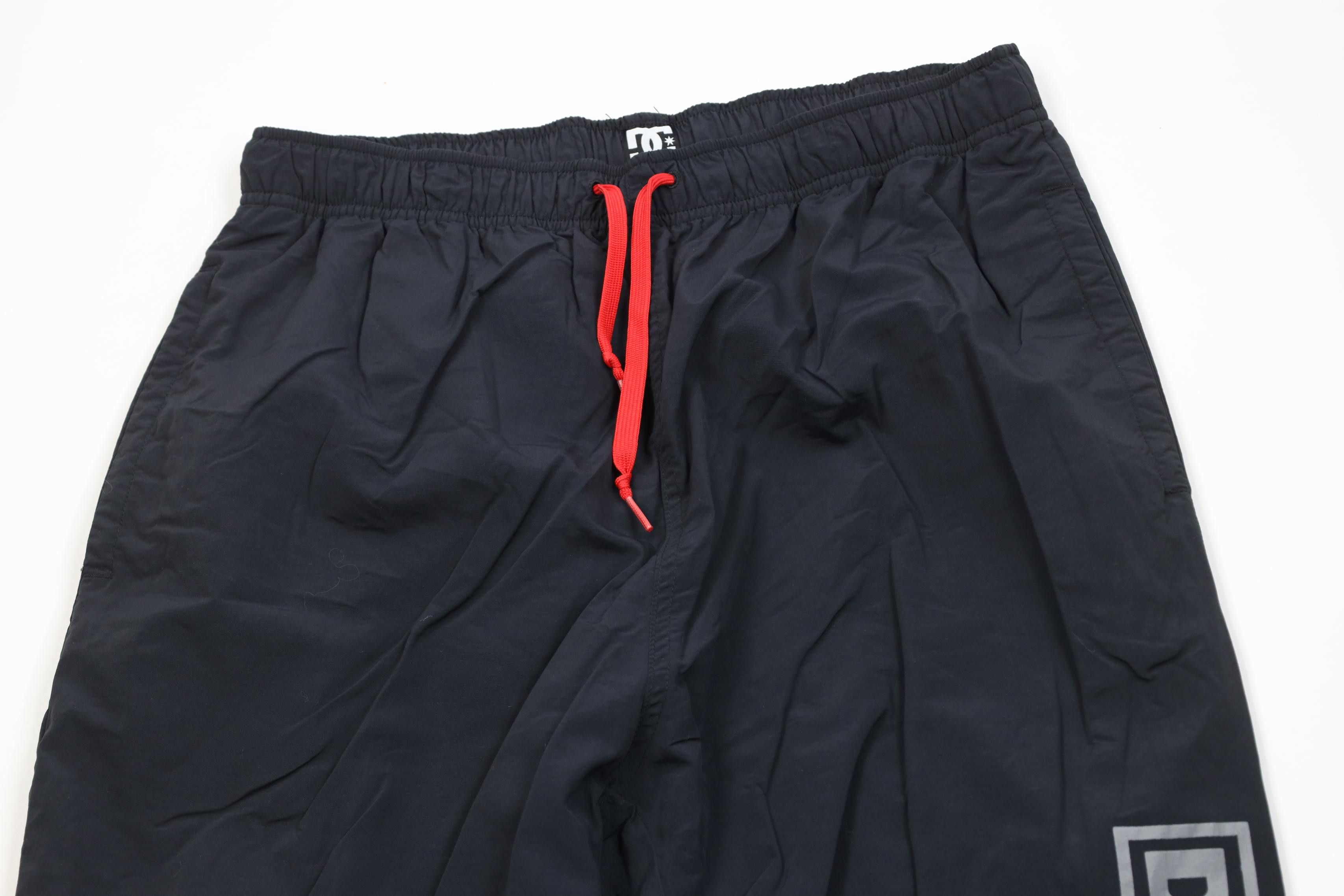 Vintage Vintage Y2K DC Shoes Skateboarding Ken Windbreaker Joggers Size US 36 / EU 52 - 2 Thumbnail