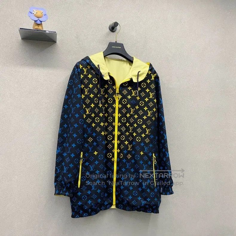 Louis Vuitton LV Gradient Logo Print Jacket. Size US S / EU 44-46 / 1 - 3 Thumbnail
