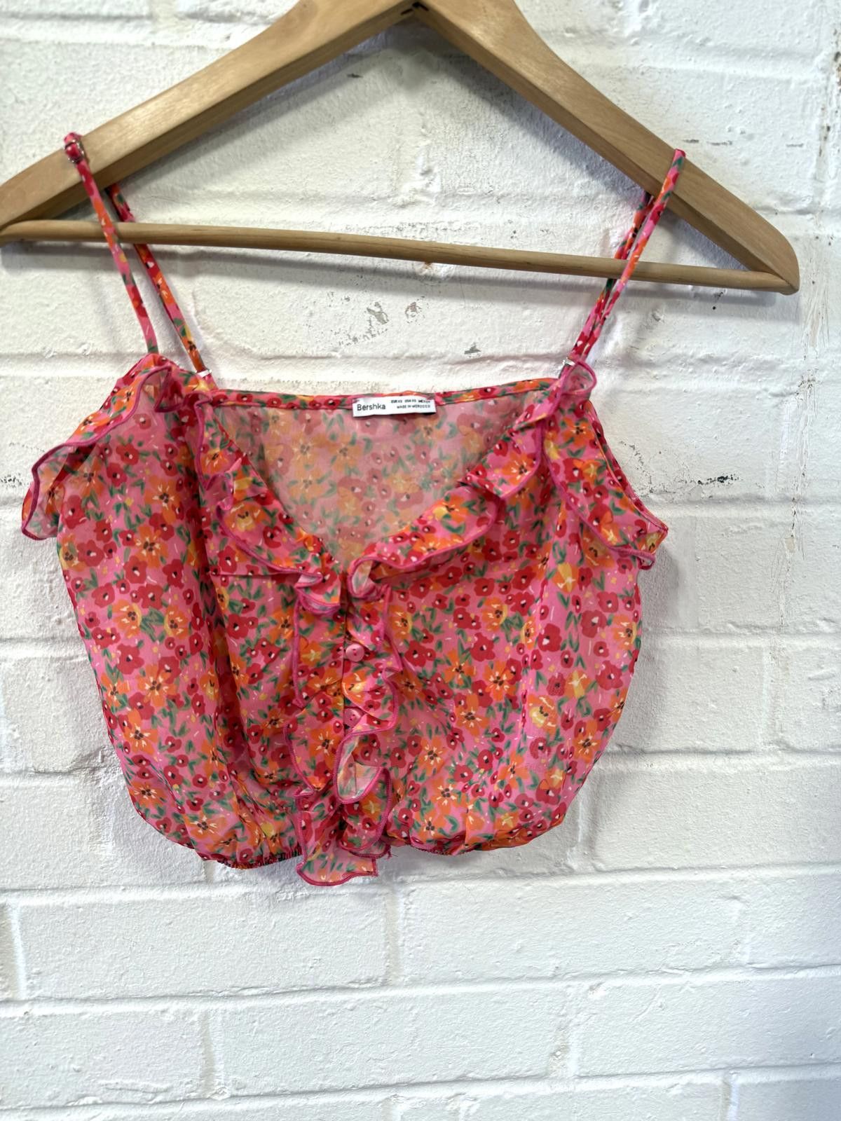 Bershka Bershka Floral Ruffle Crop Top Size XS / US 0-2 / IT 36-38 - 1 Thumbnail