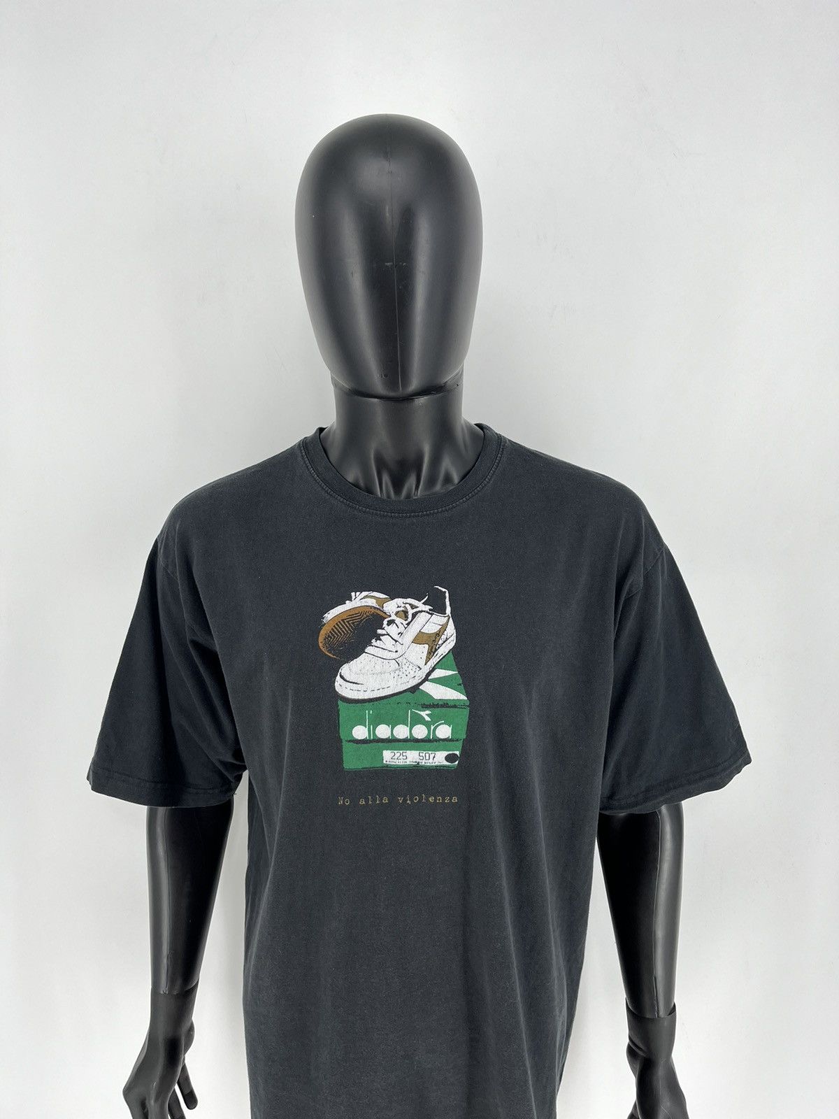 Vintage Vintage 80s Casuals Diadora"No alla violenza" No to violence Size US XL / EU 56 / 4 - 5 Thumbnail