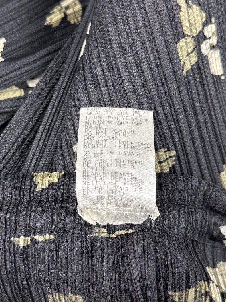 Issey Miyake Issey Miyake Black gardenia pleated pants Size 25" / US 0 / IT 36 - 5 Thumbnail