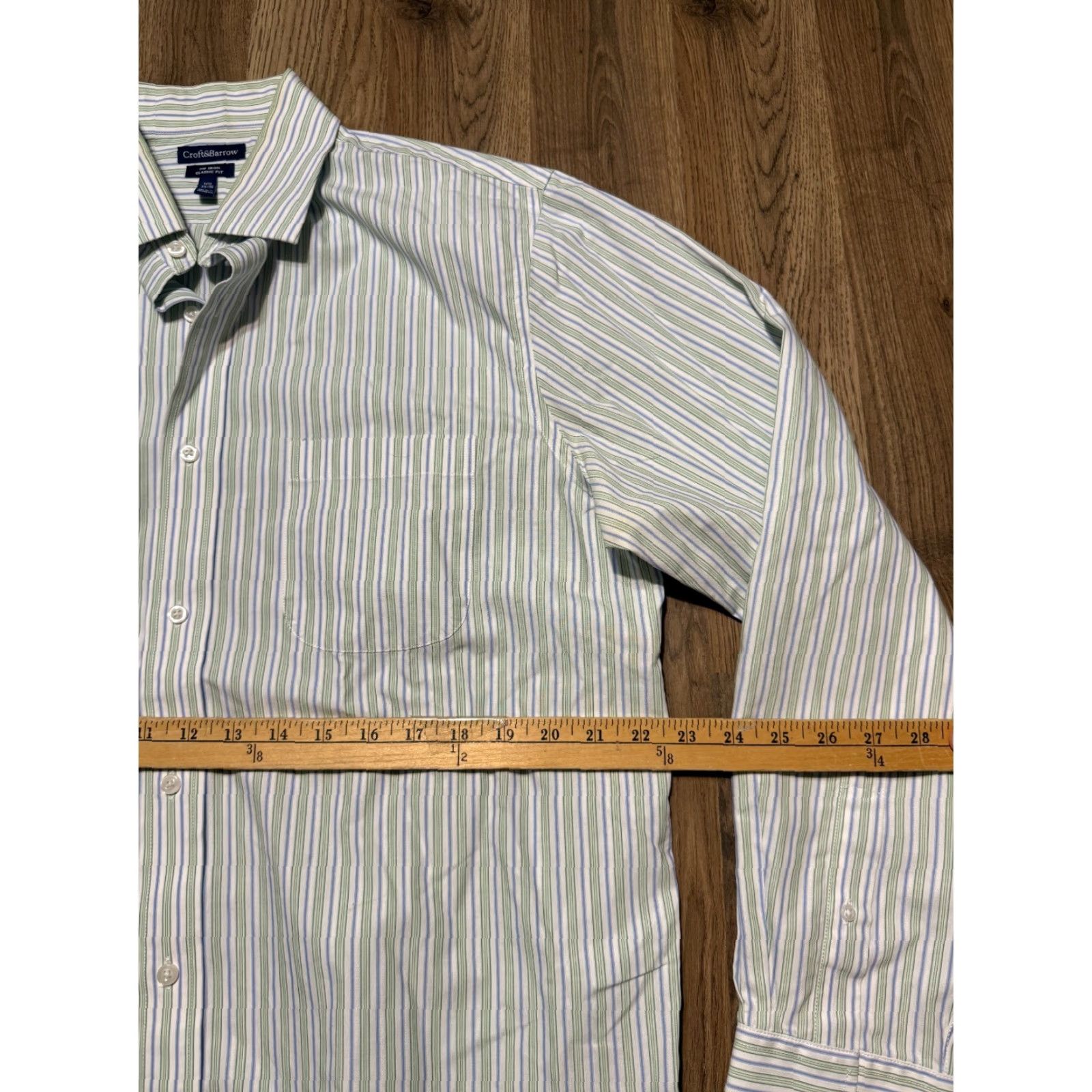 Croft & Barrow Croft & Barrow Shirt Mens 16.5 34/35 Button Up Classic Fit White Blue Green Casual Easy Care Size US XL / EU 56 / 4 - 7 Thumbnail