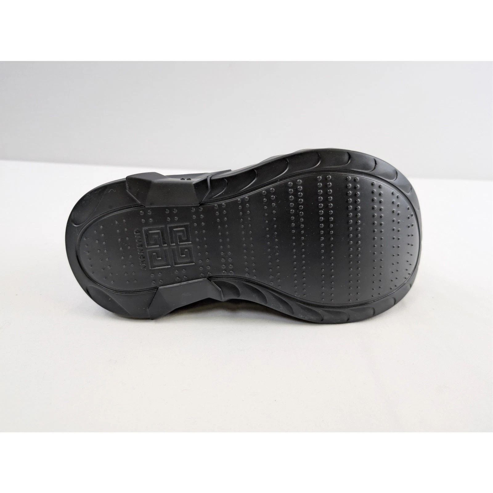 Givenchy o1rshd1 Q:5 / Marshmallow Sandals in Black Size US 9 / IT 39 - 11 Thumbnail