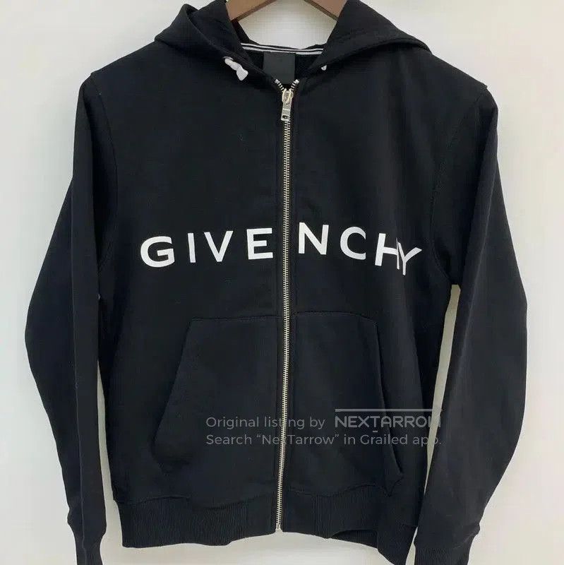 Givenchy Givenchy Black Hoodie for Women . Size M / US 6-8 / IT 42-44 - 3 Thumbnail