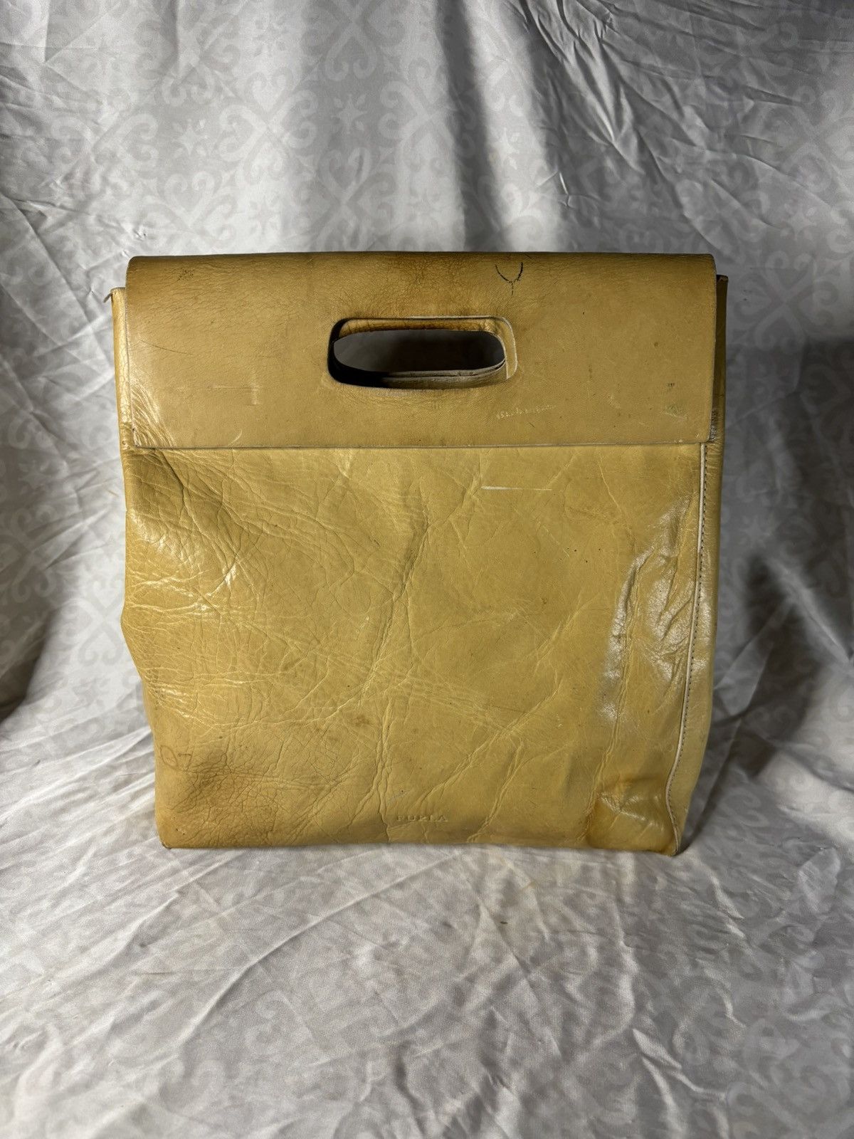 Furla (very worn) Furla Genuine Leather Size ONE SIZE - 1 Thumbnail
