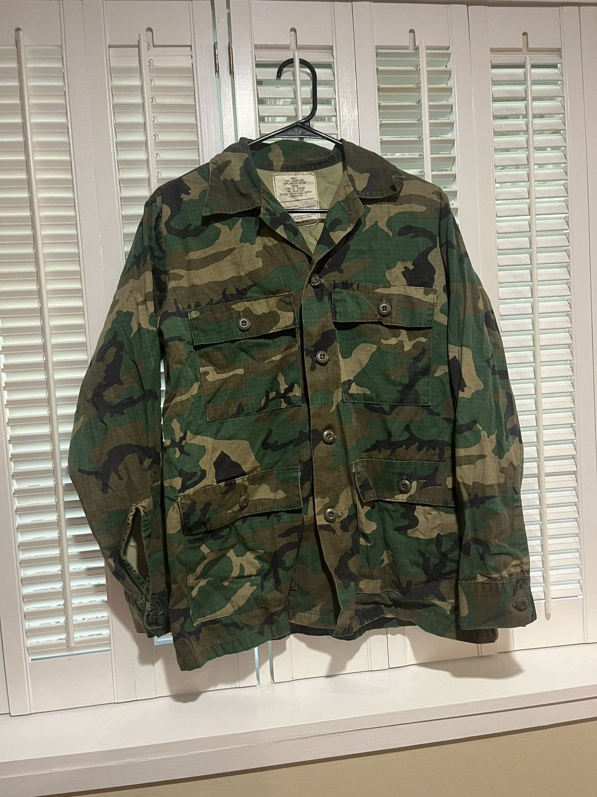 Vintage 1990s Woodland camo army jacket Size US M / EU 48-50 / 2 - 1 Thumbnail