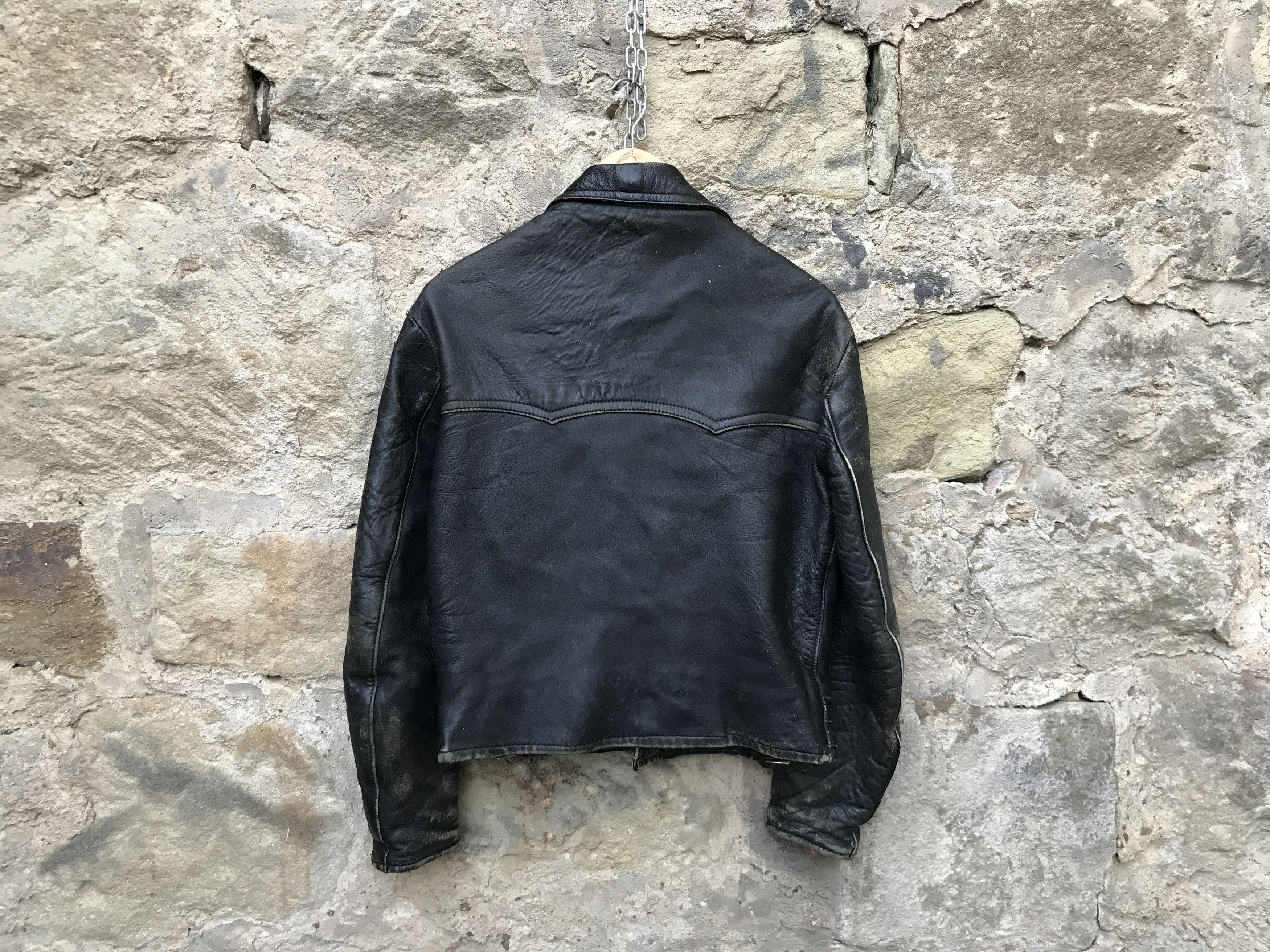 Vintage Amazing Vintage 60s Mascot Distressed Leather Biker Jacket Size US M / EU 48-50 / 2 - 9 Thumbnail