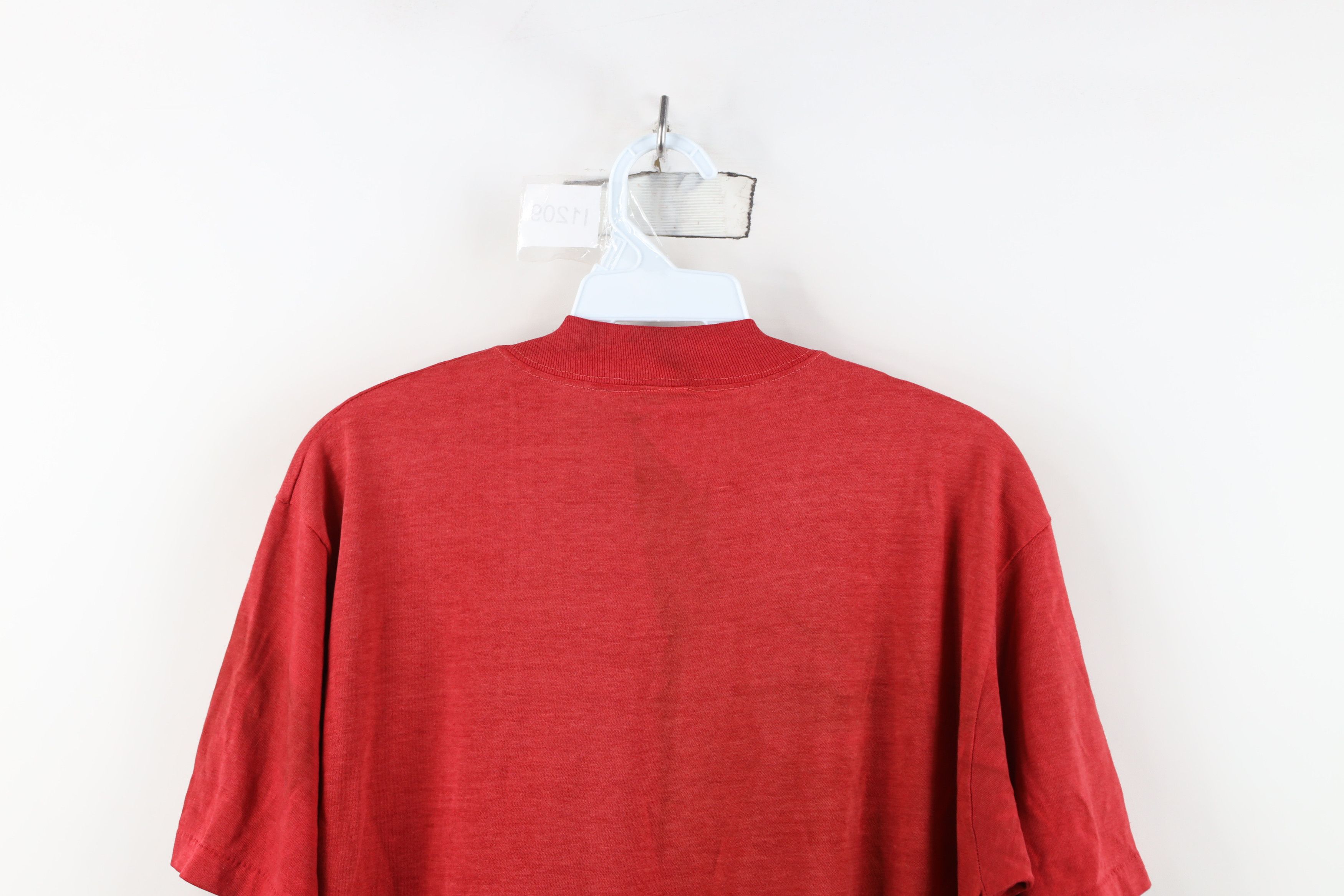 Vintage Vintage 80s Streetwear Its Best Alaska Bear T-Shirt Red USA Size US L / EU 52-54 / 3 - 13 Thumbnail