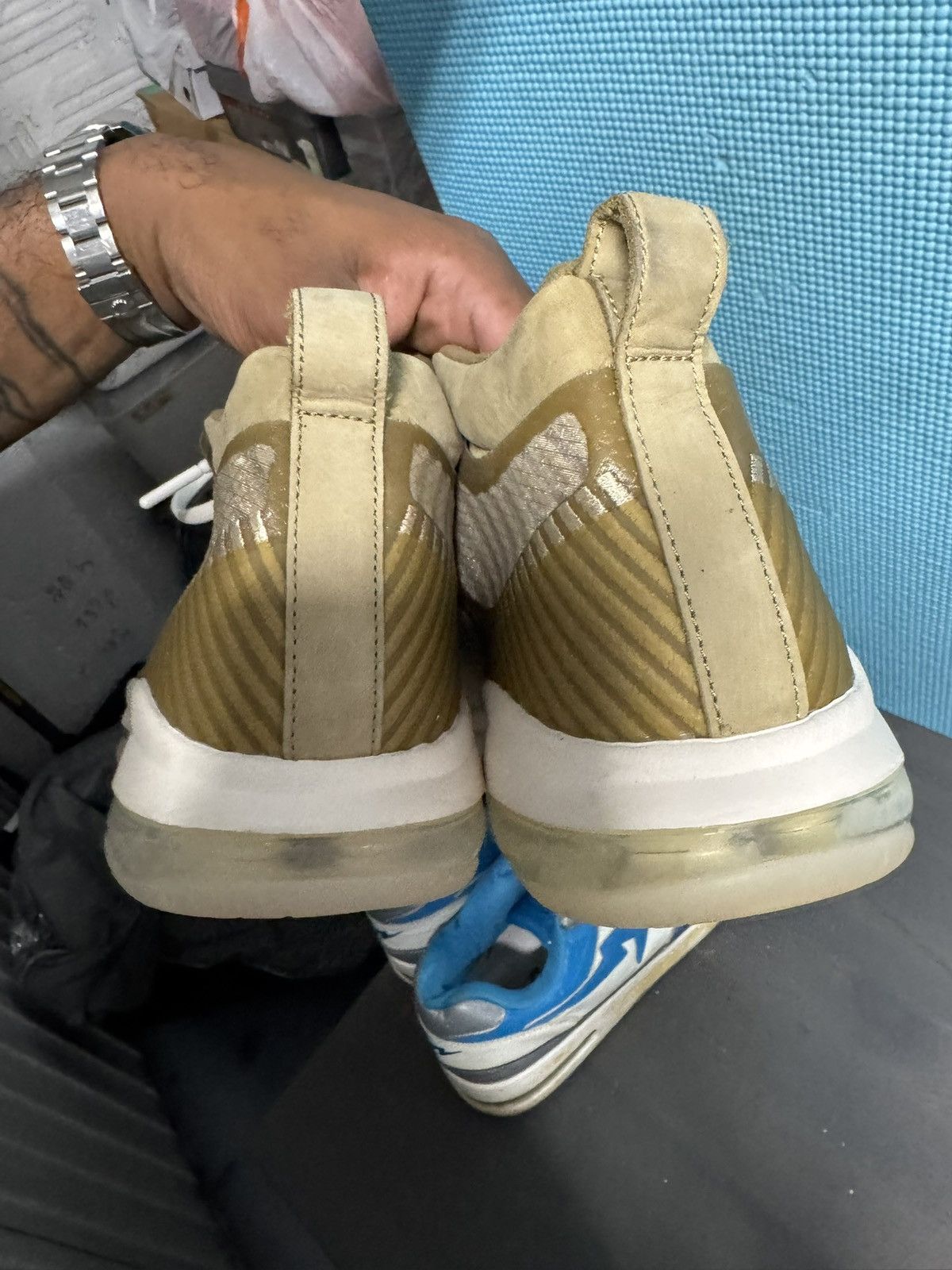 John Elliott × Nike Nike Lebron Icon Size 12 Size US 12 / EU 45 - 2 Thumbnail