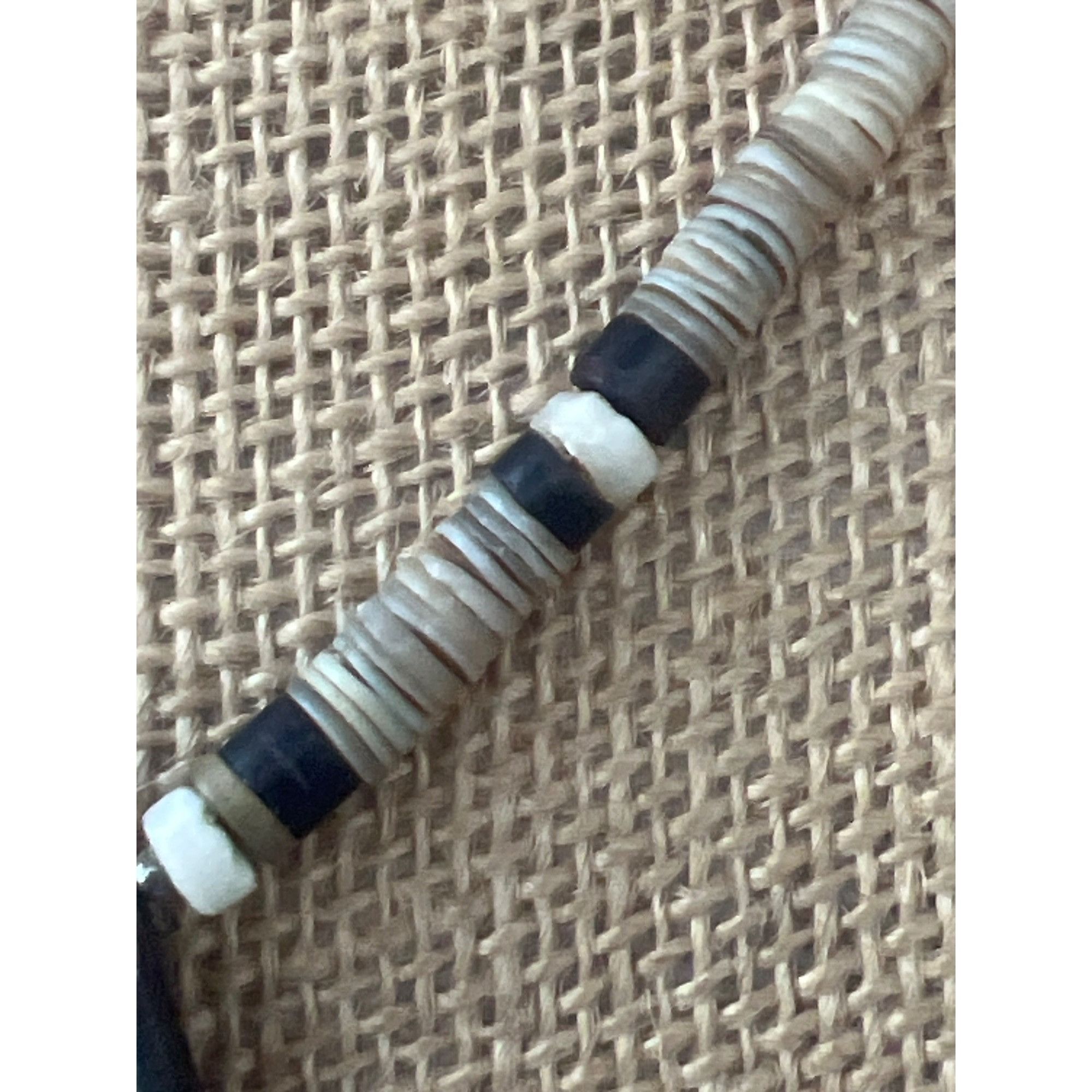 Other Vintage Santo Domingo Heishi Bead Stone Inlay Pendant Arrow Size ONE SIZE - 3 Thumbnail