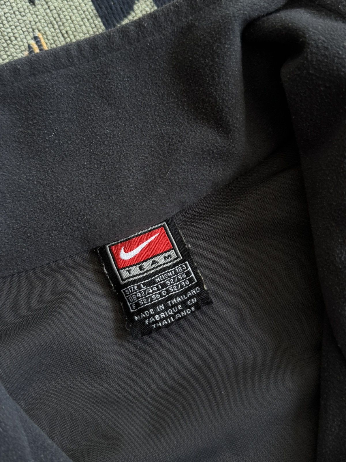 Nike Vintage Nike Full Zip Fleece Y2K Jacket Size US L / EU 52-54 / 3 - 13 Thumbnail