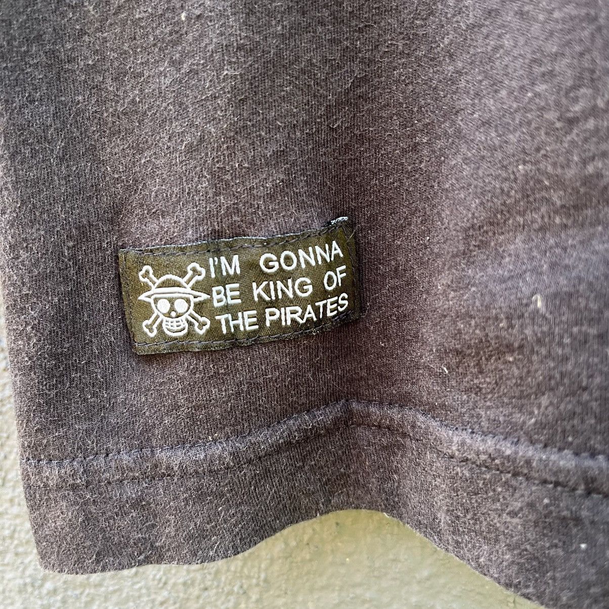 Uniqlo Thrashed Faded One Piece X Uniqlo Tee Size US L / EU 52-54 / 3 - 4 Thumbnail