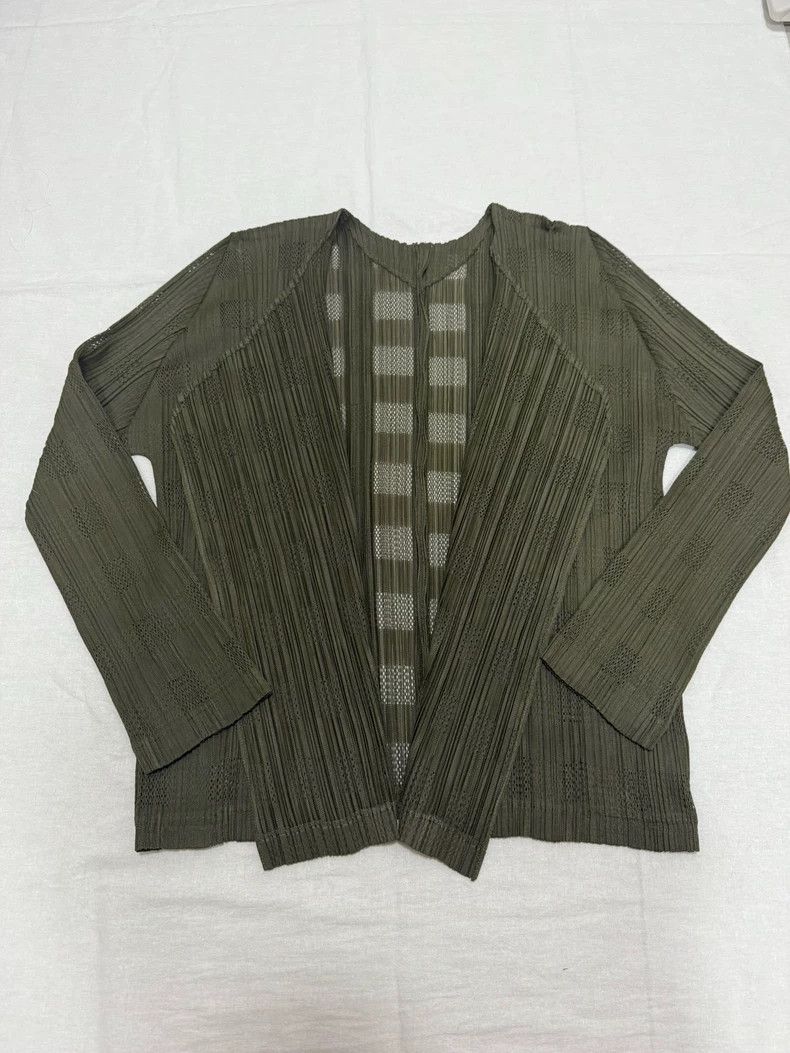 Issey Miyake issey miyake size:3 Olive green pleated hollowed-out cardi Size XXS / US 00 / IT 34 - 2 Thumbnail