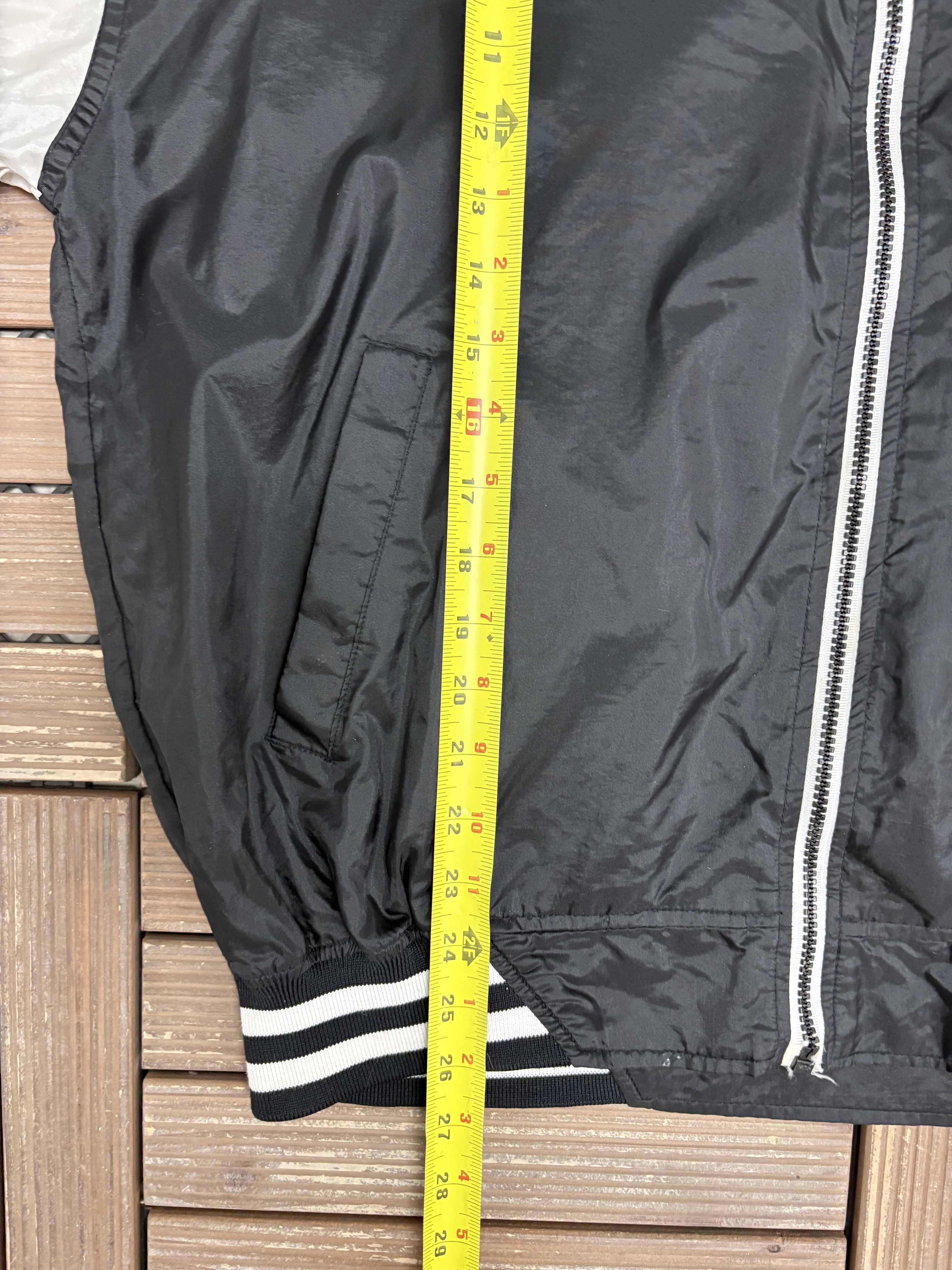 Vintage Pro Player Black Vintage Windbreaker Jacket Size US M / EU 48-50 / 2 - 8 Thumbnail