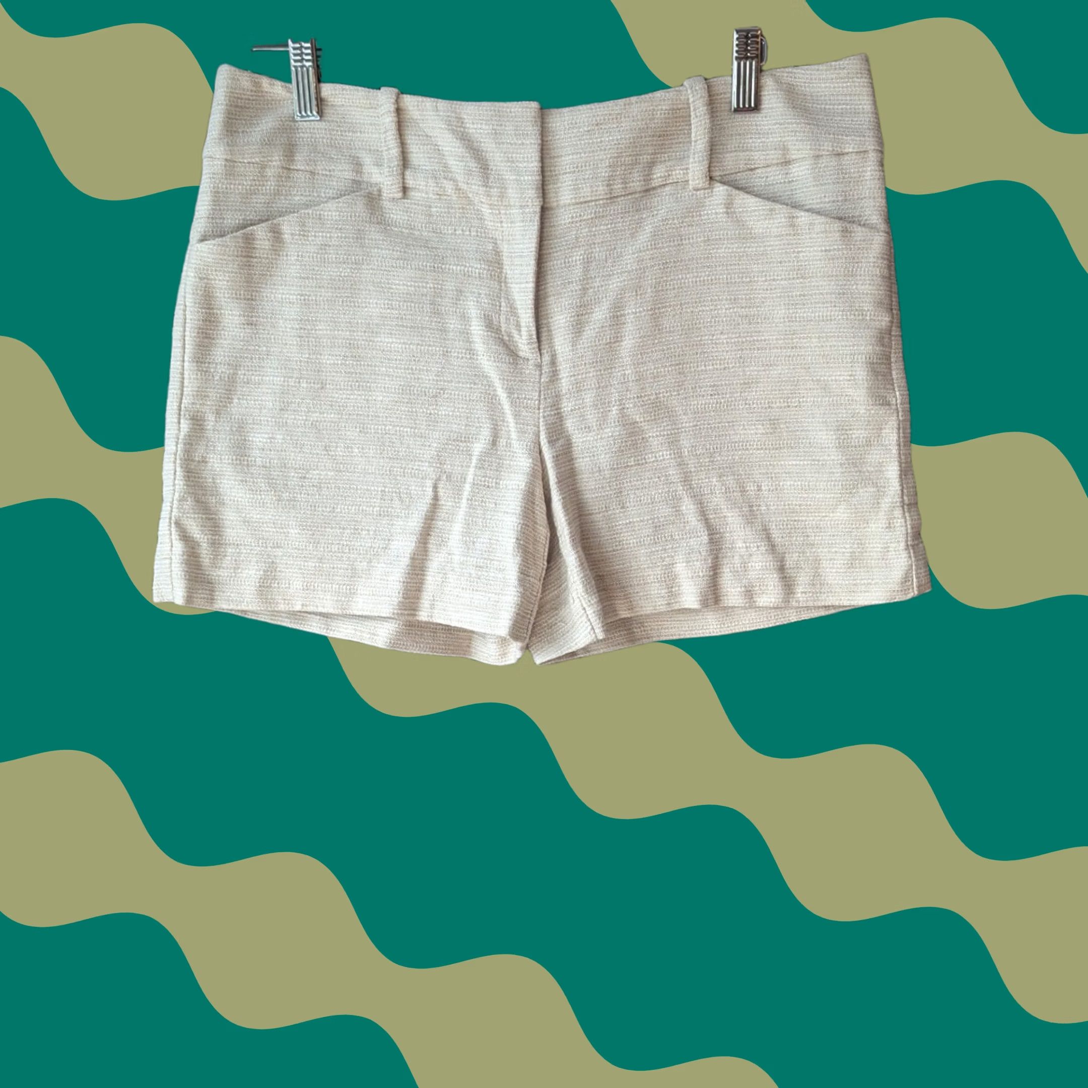 Ann Taylor Ann Taylor Cream Beige Textured Tweed Tailored Shorts Womens Sz 8 Beige/Textured Tweed Tailored Shorts Womens 8 Slanted Pockets Zip Fly Preppy Size 30" / US 8 / IT 44 - 1 Thumbnail