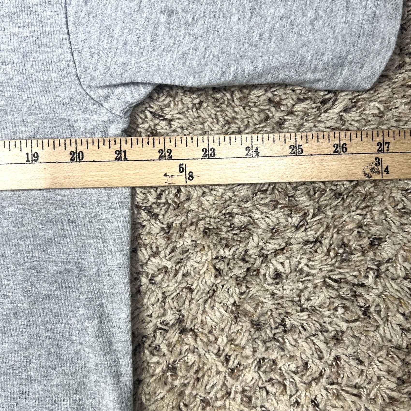 Nike VINTAGE Nike Virginia Basketball Front Spellout Graphic T-Shirt Medium Mens Gray Crew Neck Short Sleeve Size US M / EU 48-50 / 2 - 6 Thumbnail