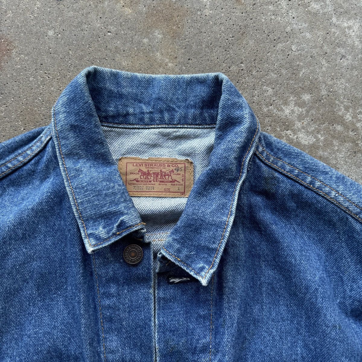 Levi's 80s Levi's Faded Denim Trucker Jacket Made in USA ERD Grunge Size US L / EU 52-54 / 3 - 3 Thumbnail