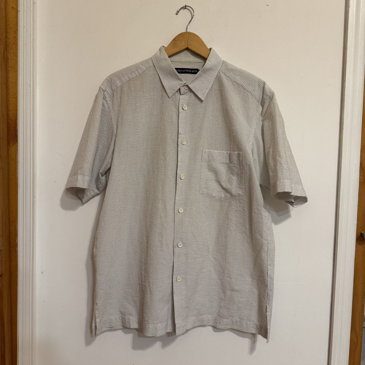 Issey Miyake Issey Miyake Textured Striped Short Sleeve Button-Up Shirt Size US L / EU 52-54 / 3 - 1 Thumbnail